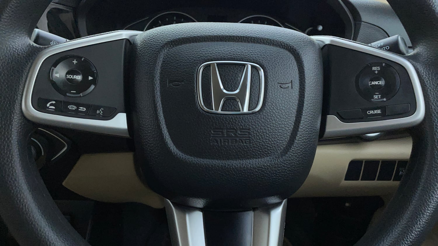 Used 2022 Honda Amaze VX MT 1.2 Petrol Petrol Manual top_features Airbags