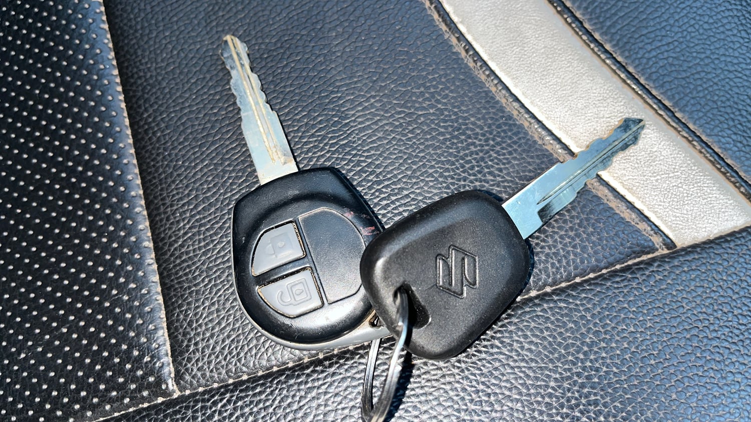 Used 2015 Maruti Suzuki Swift VDi Diesel Manual extra CAR KEY VIEW