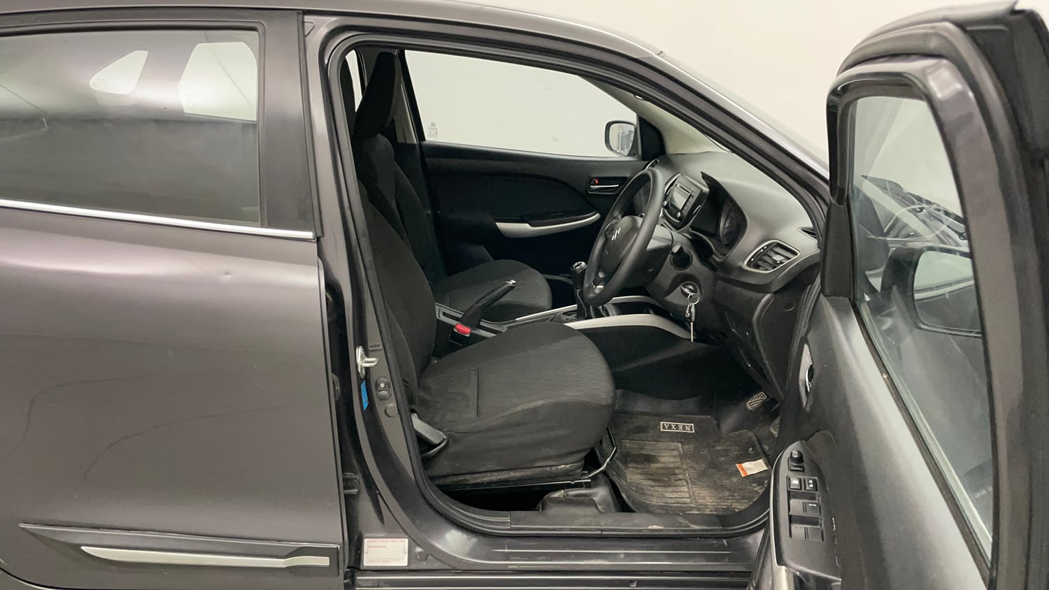 Used 2016 Maruti Suzuki Baleno Delta 1.2 Petrol Manual interior RIGHT SIDE FRONT DOOR CABIN VIEW