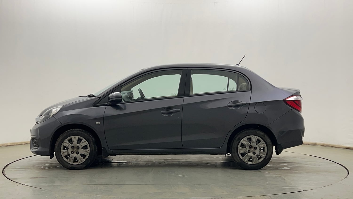Used 2017 Honda Amaze 1.2 S i-VTEC Opt Petrol Manual exterior LEFT SIDE VIEW