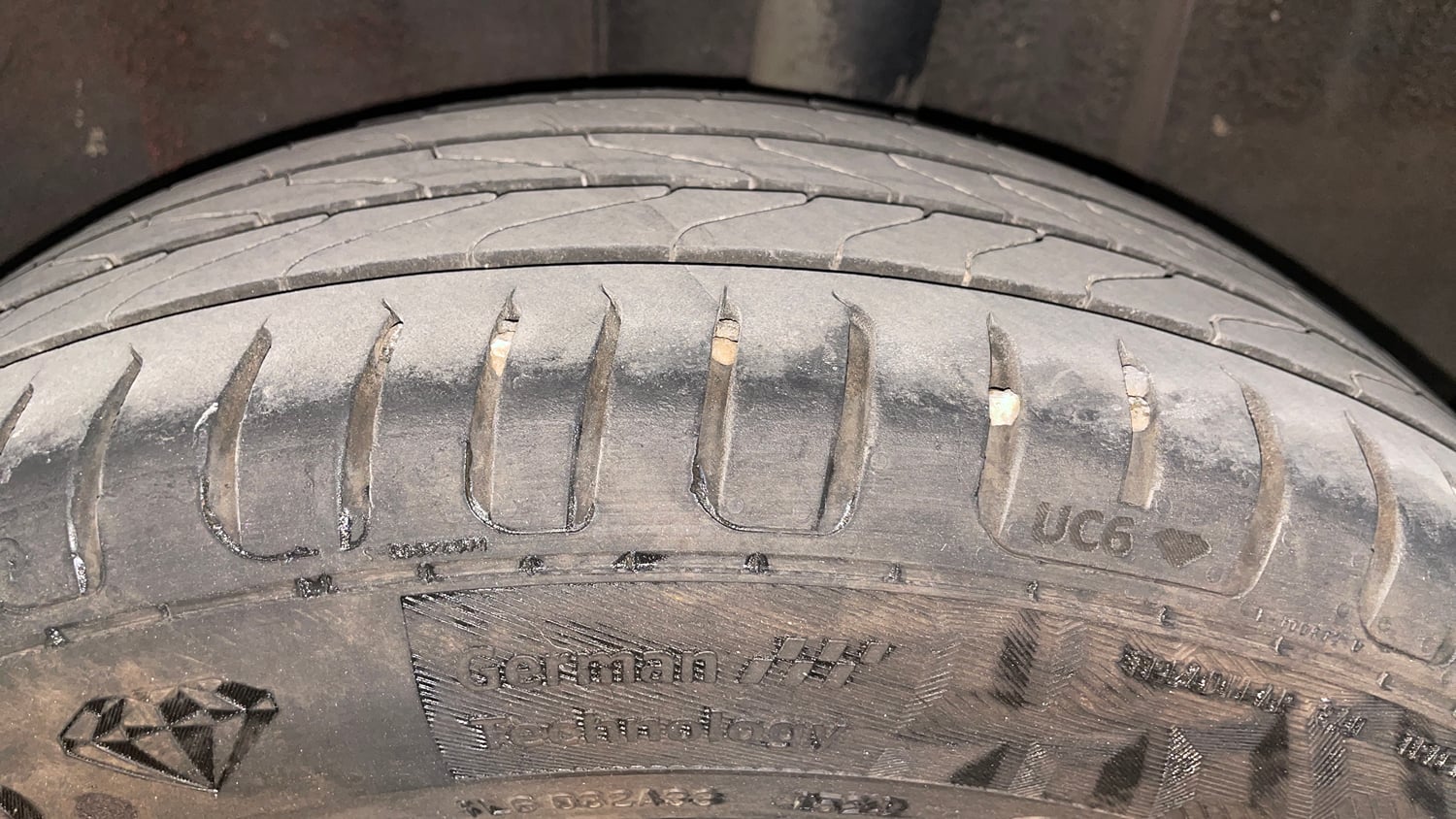 Used 2022 Nissan Magnite XV Turbo Petrol Manual tyres LEFT REAR TYRE TREAD VIEW
