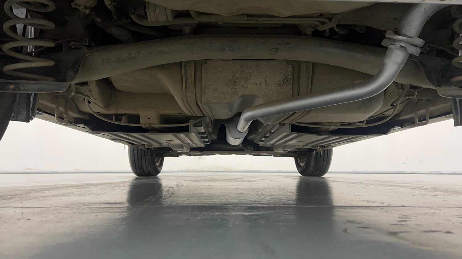 Used 2022 Toyota Urban Cruiser Premium Grade MT Petrol Manual extra REAR UNDERBODY VIEW (TAKEN FROM REAR)