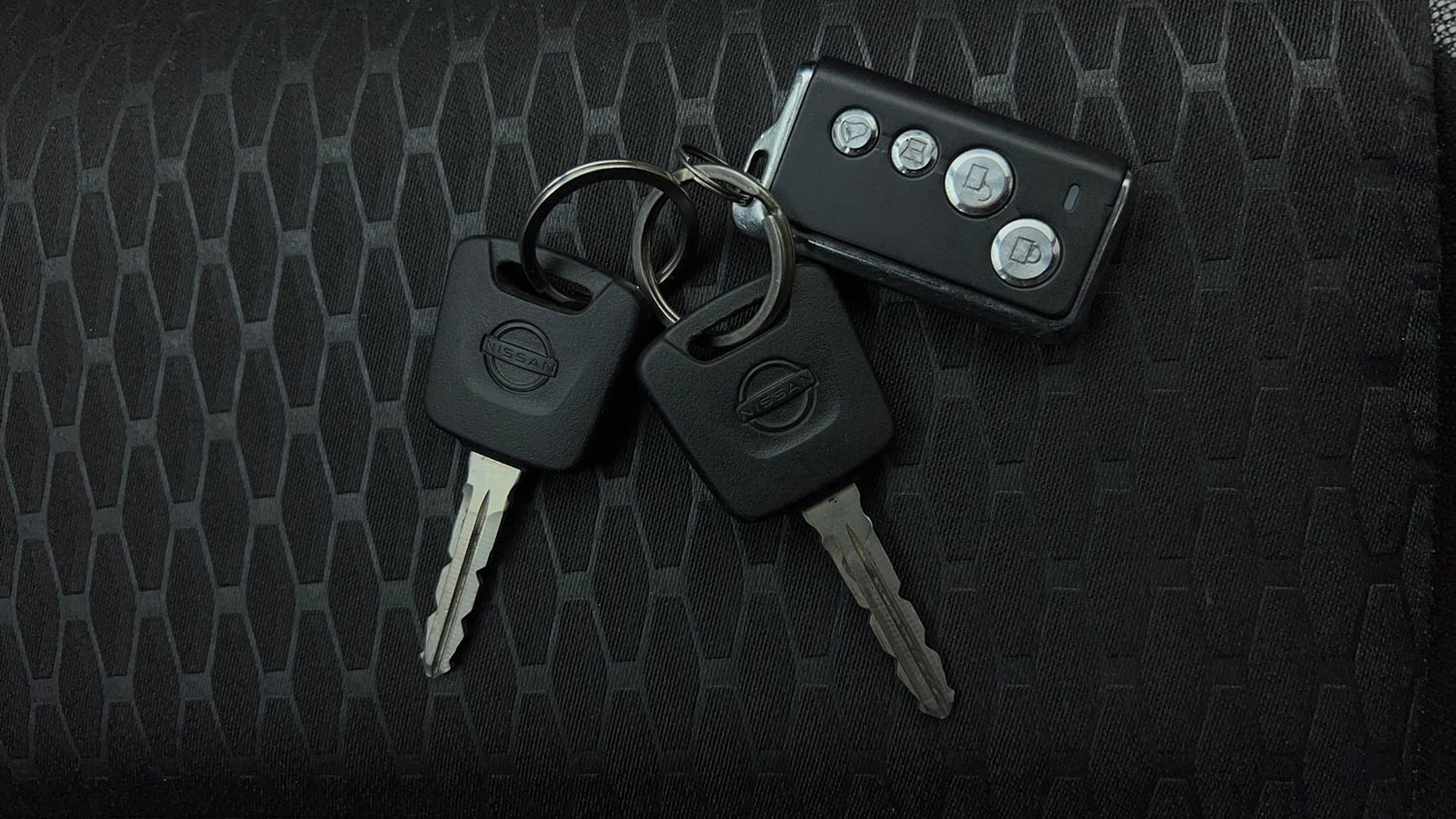 Used 2023 Nissan Magnite XE AMT Petrol Automatic extra CAR KEY VIEW