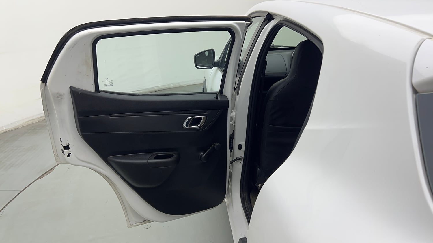 Used 2020 Renault Kwid RXT Opt Petrol Manual interior LEFT REAR DOOR OPEN VIEW
