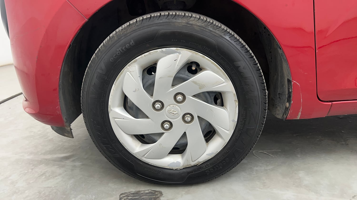 Used 2021 Hyundai Santro Sportz Petrol Manual tyres LEFT FRONT TYRE RIM VIEW
