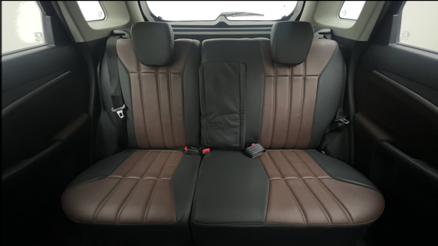 Used 2023 Maruti Suzuki Brezza ZXi AT Petrol Automatic interior REAR SEAT CONDITION VIEW