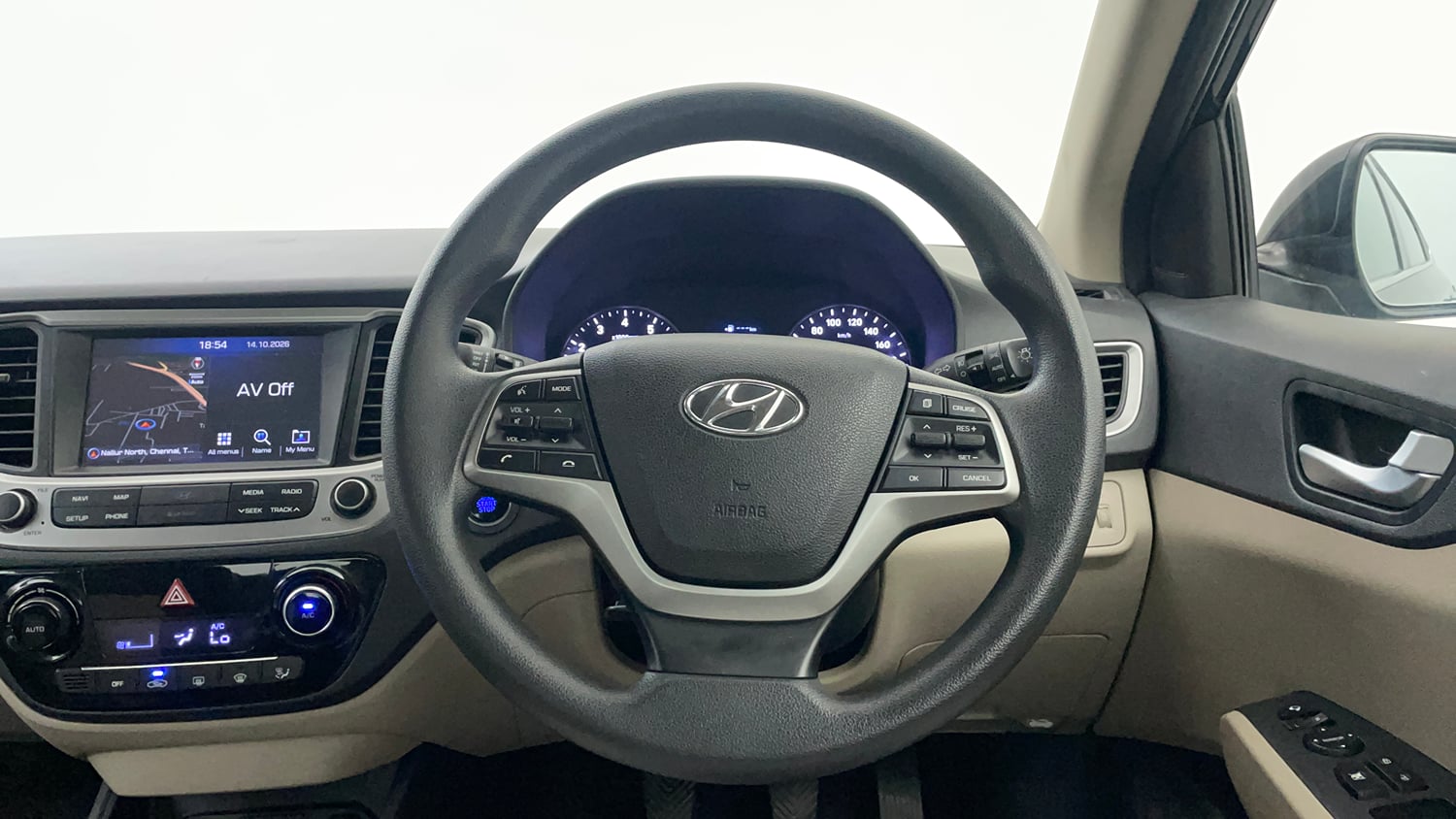 Used 2019 Hyundai Verna SX 1.6 VTVT Petrol Manual interior STEERING VIEW