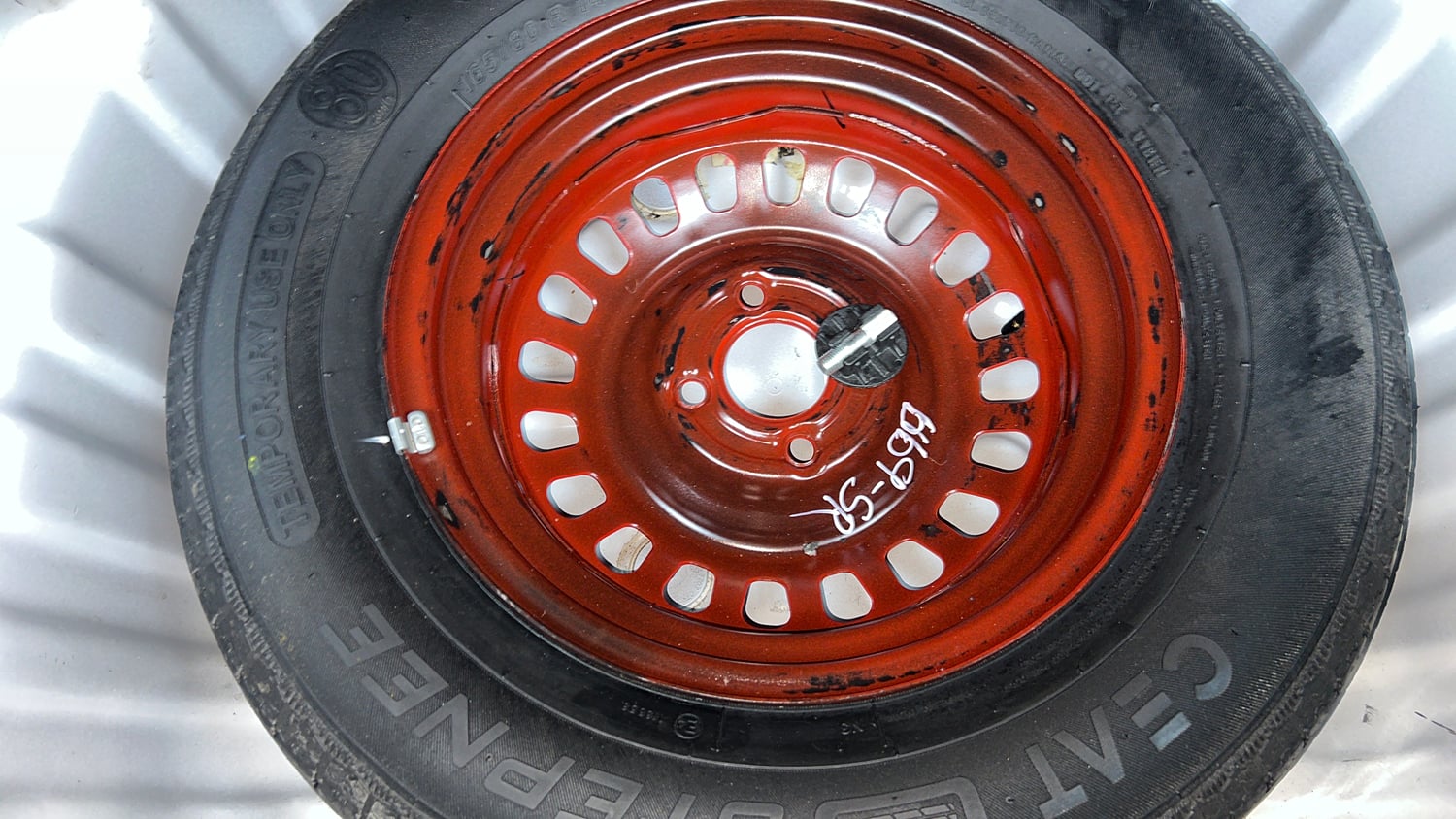 Used 2022 Renault Kiger RXT MT Petrol Manual tyres SPARE TYRE VIEW