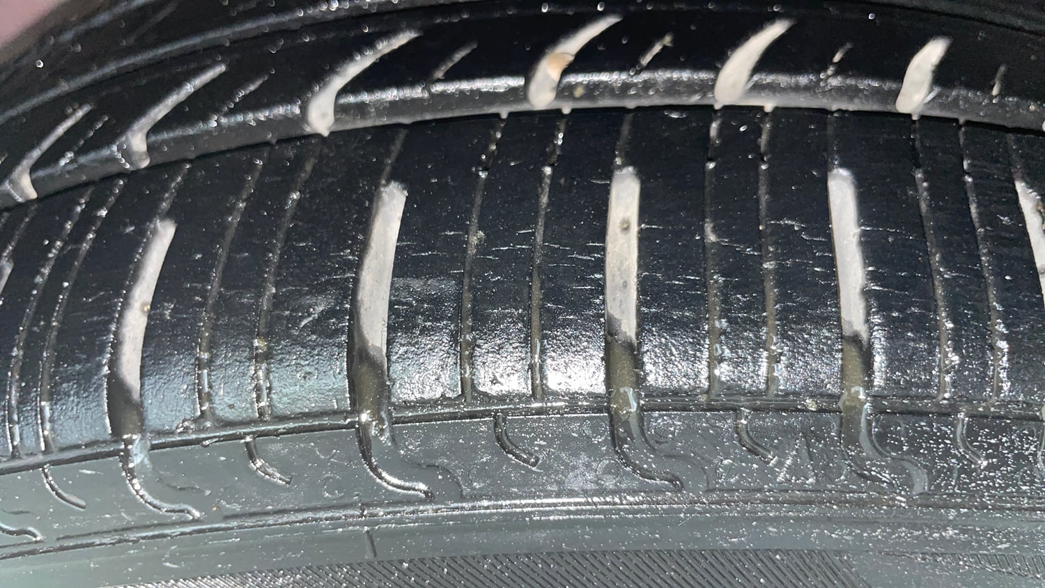 Used 2018 Hyundai Verna EX 1.4 VTVT Petrol Manual tyres RIGHT REAR TYRE TREAD VIEW
