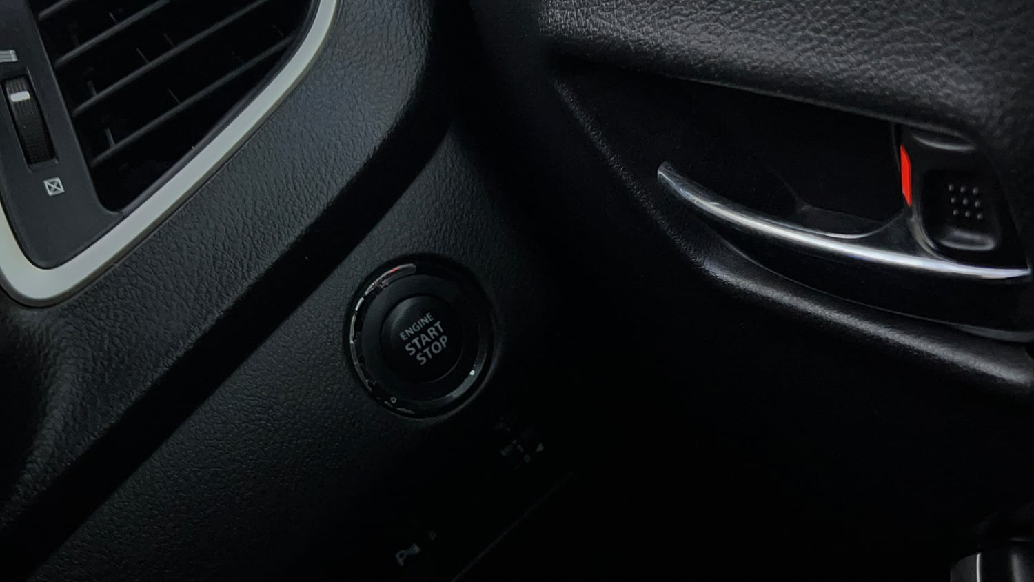 Used 2018 Maruti Suzuki Baleno Alpha 1.2 AT Petrol Automatic top_features Keyless start