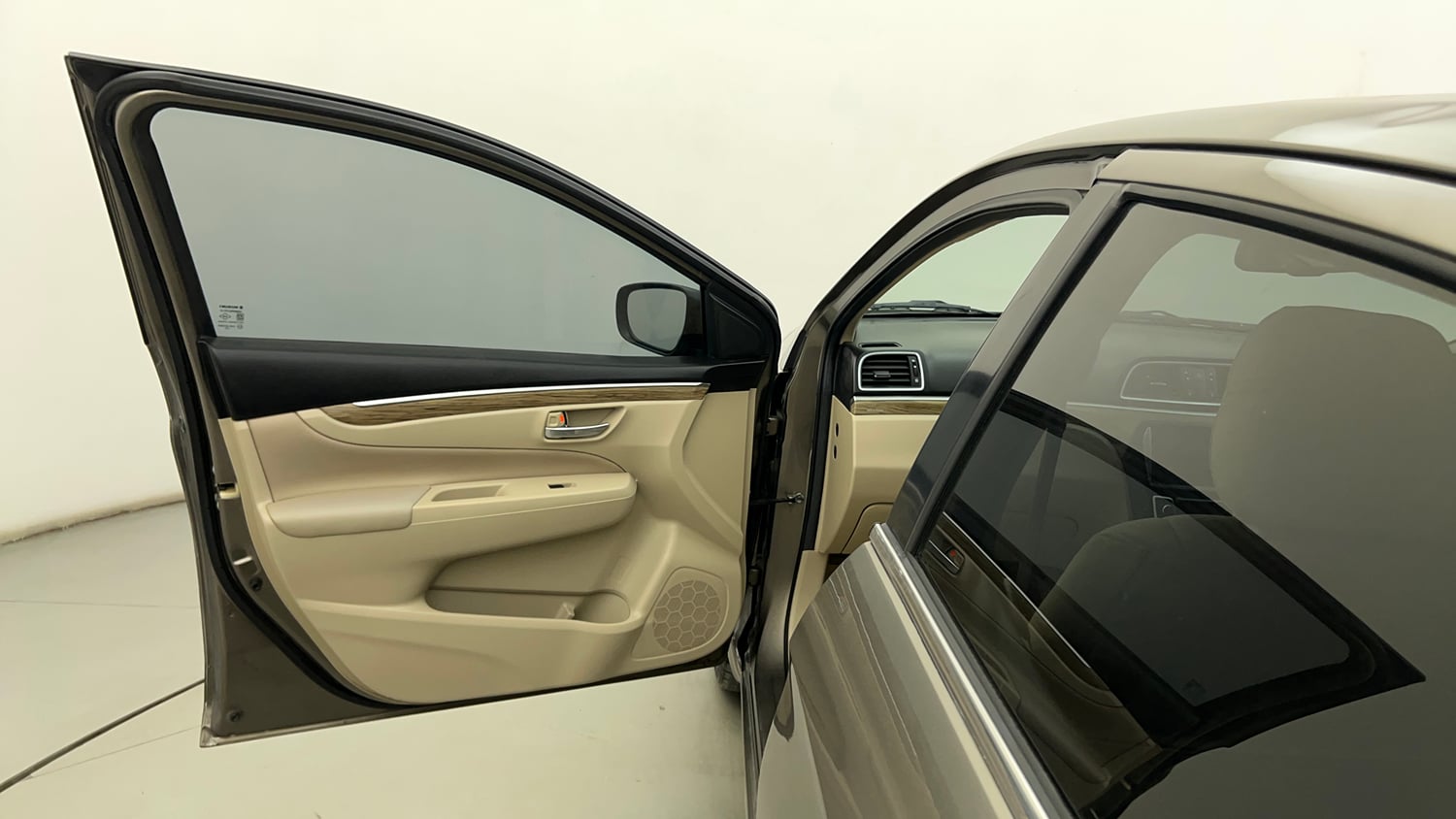 Used 2020 Maruti Suzuki Ciaz Alpha 1.5 AT Petrol Automatic interior LEFT FRONT DOOR OPEN VIEW