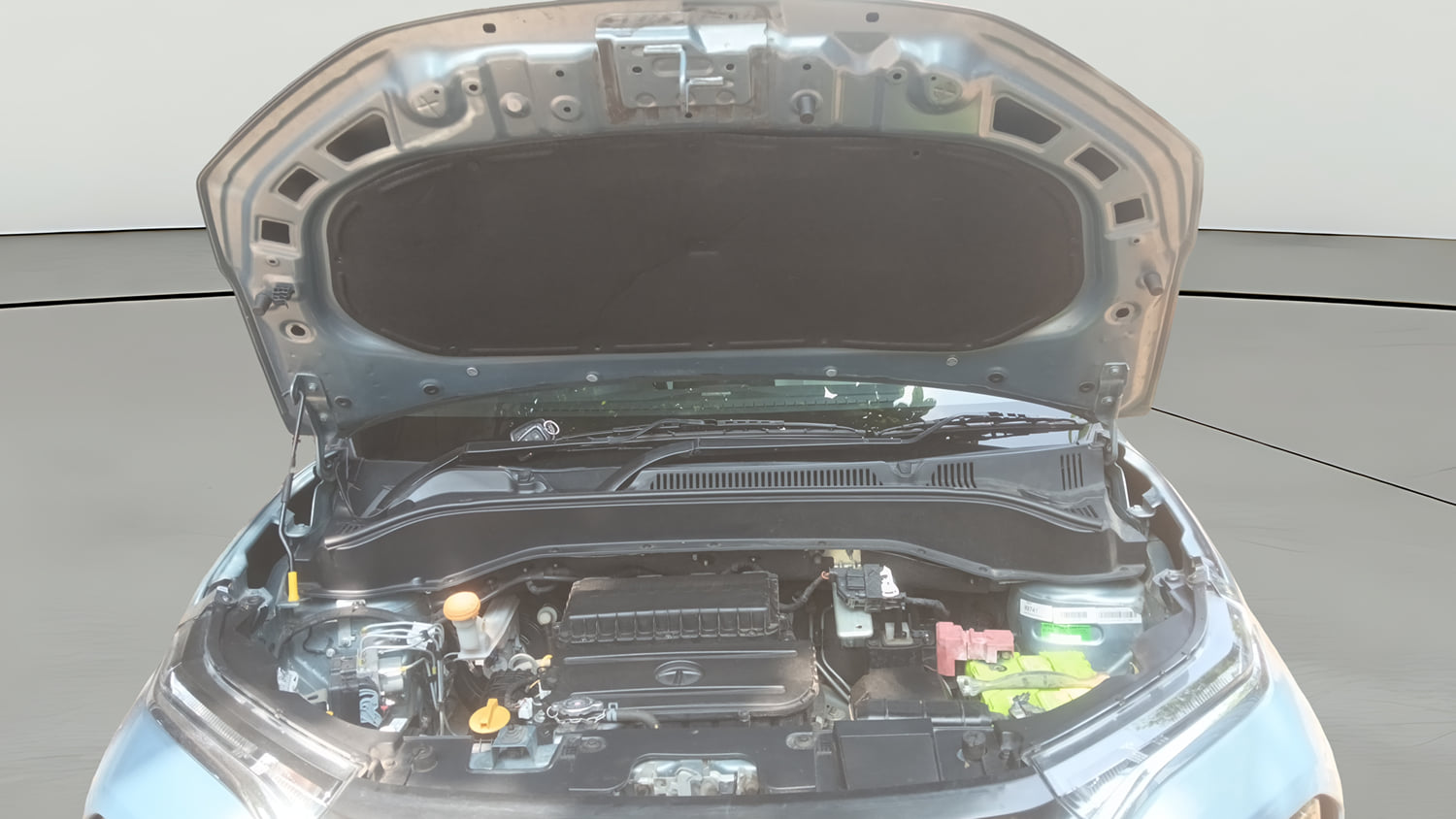 Used 2022 Tata Punch Accomplished MT Petrol Manual engine ENGINE & BONNET OPEN FRONT VIEW