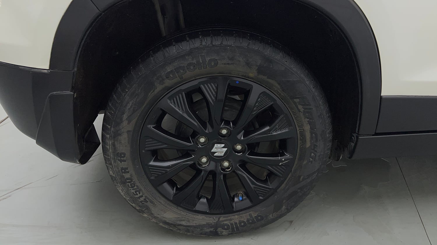 Used 2021 Maruti Suzuki Vitara Brezza ZXi AT SHVS Petrol Automatic tyres RIGHT REAR TYRE RIM VIEW