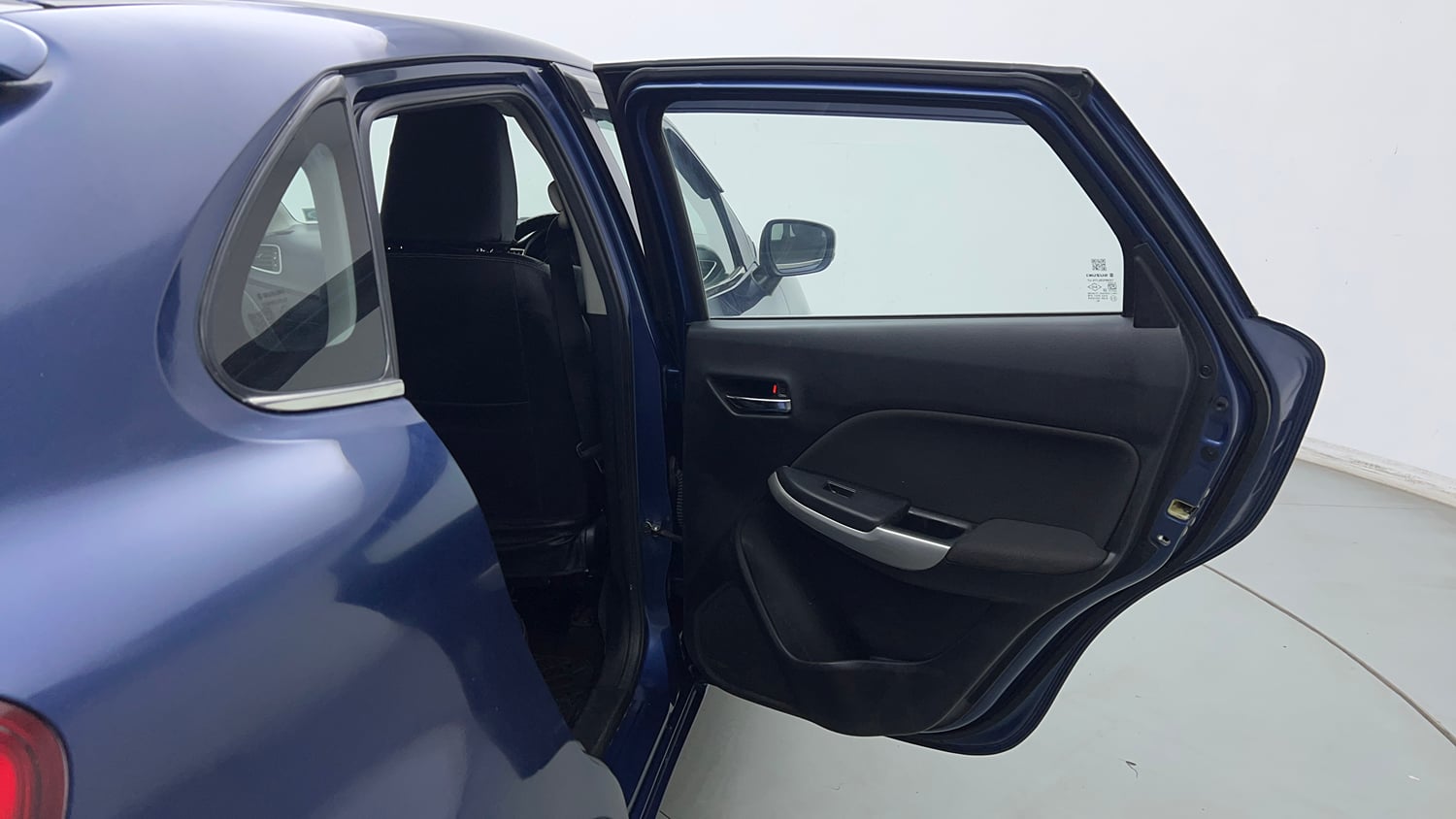 Used 2018 Maruti Suzuki Baleno Delta 1.2 Petrol Manual interior RIGHT REAR DOOR OPEN VIEW