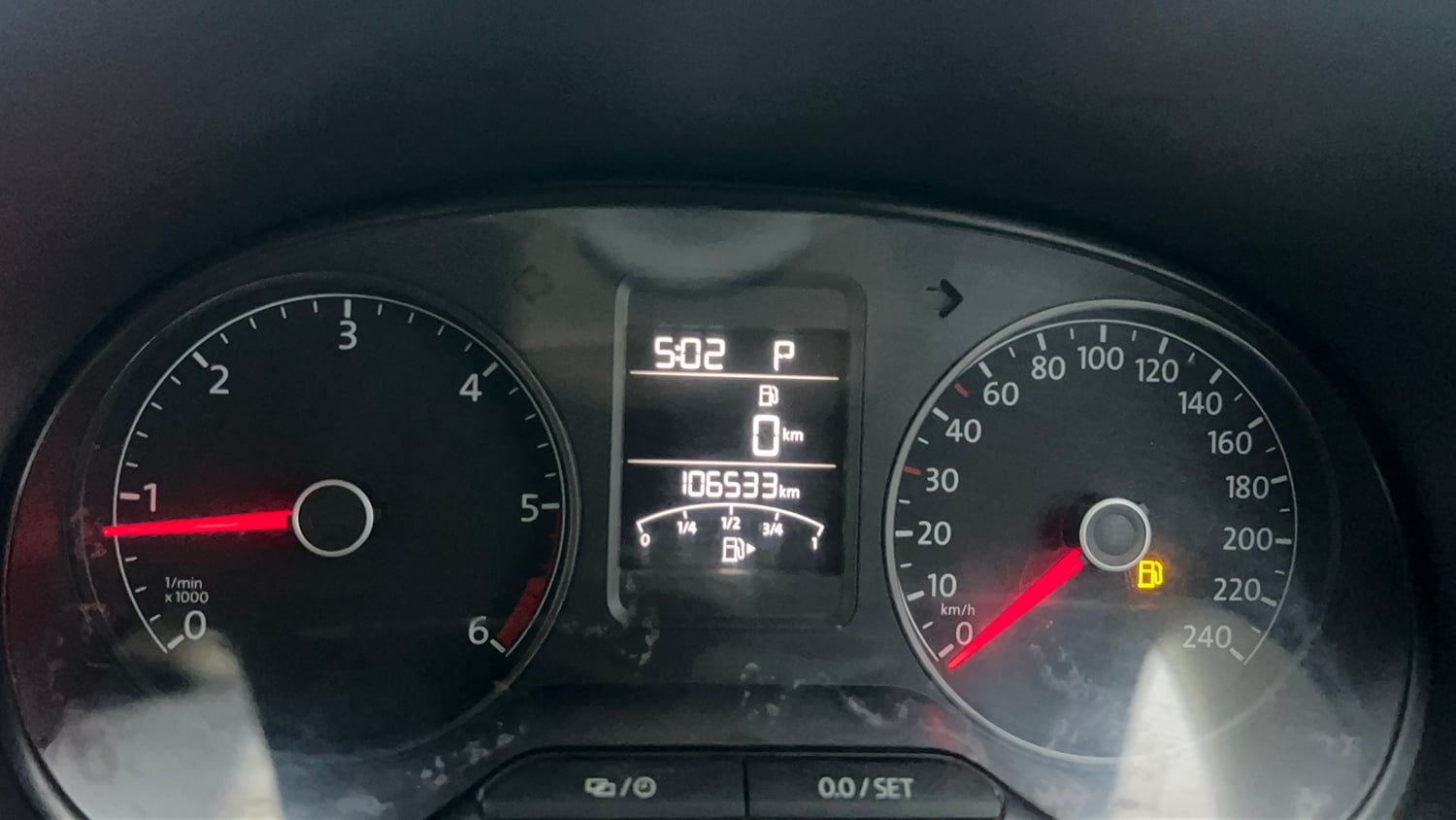 Used 2017 Volkswagen Ameo Highline Plus 1.5L AT (D)16 Alloy Diesel Automatic interior CLUSTERMETER VIEW