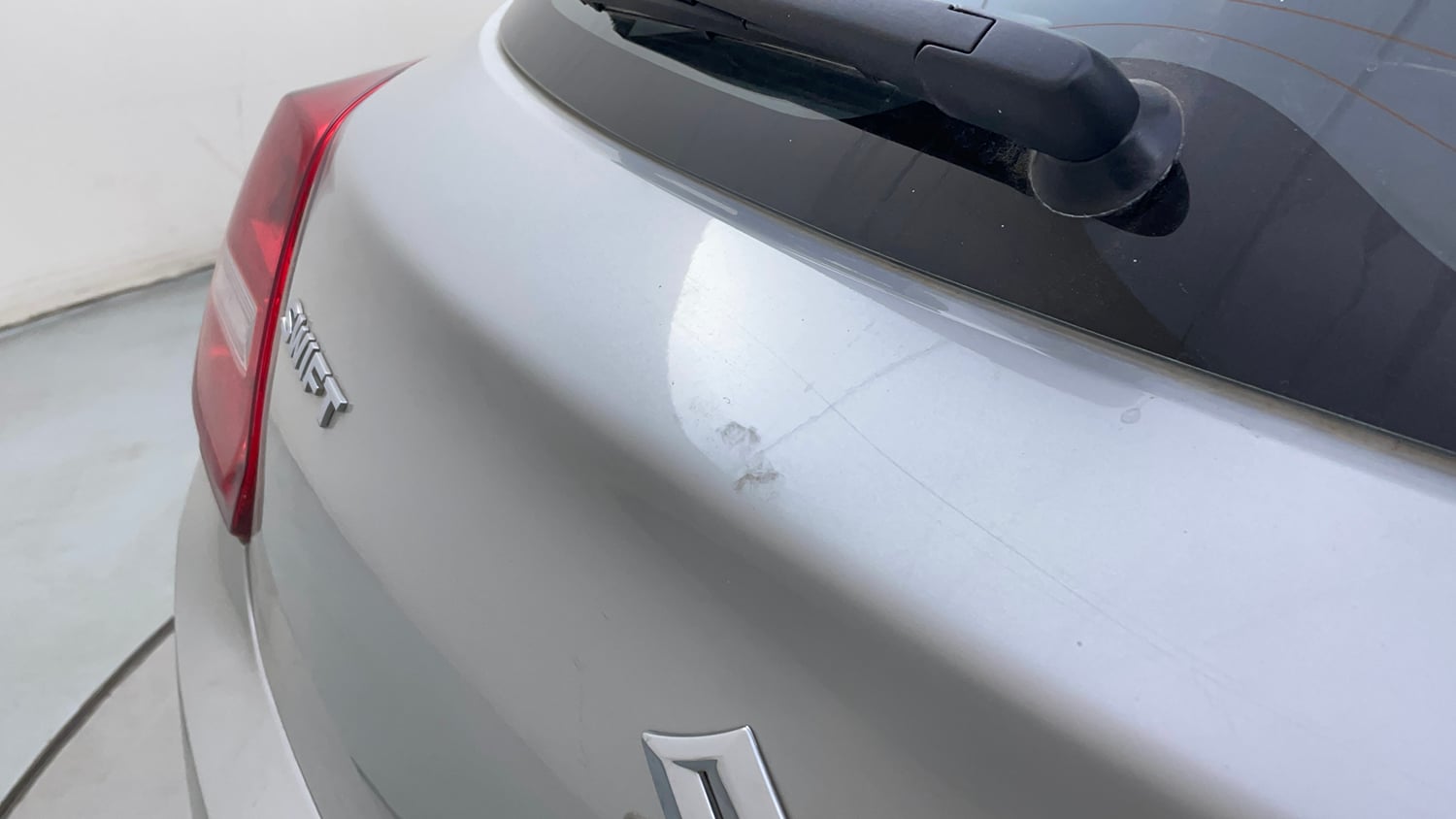 Used 2023 Maruti Suzuki Swift ZXi Petrol Manual dents MINOR SCRATCH