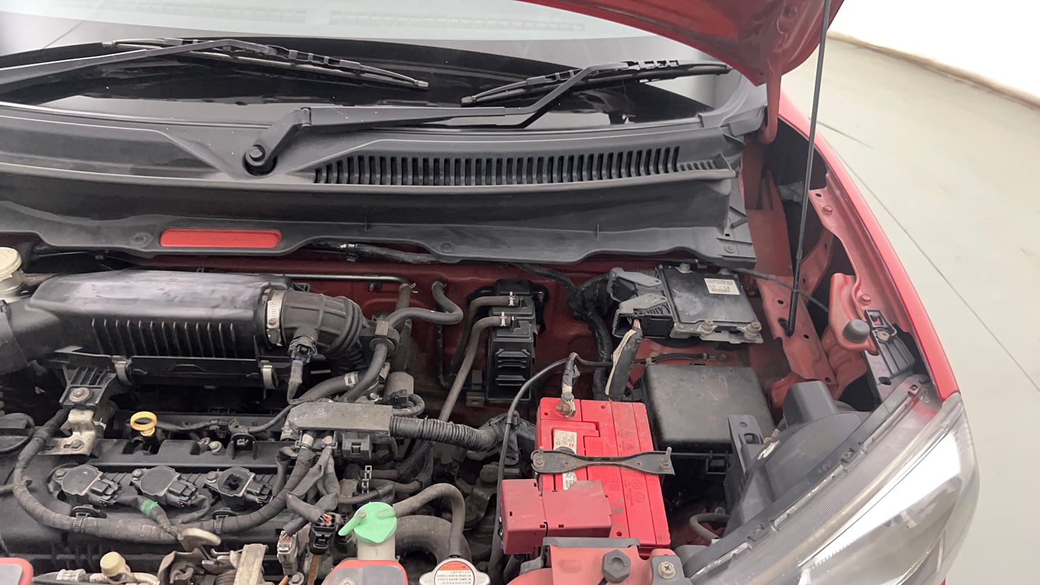 Used 2019 Maruti Suzuki S-Presso VXi Petrol Manual engine ENGINE LEFT SIDE VIEW