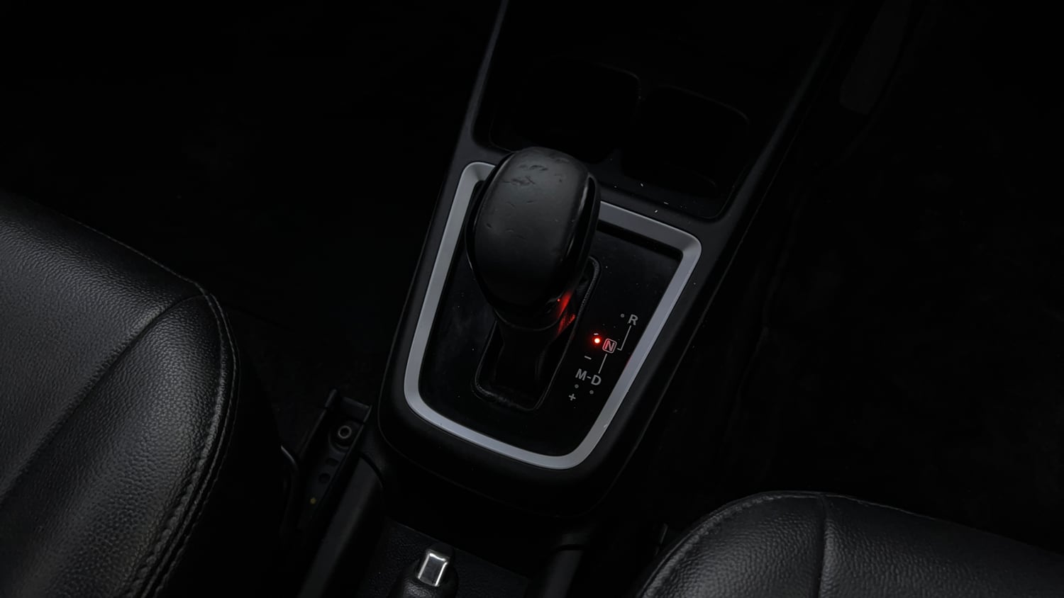 Used 2018 Maruti Suzuki Swift ZXi AMT Petrol Automatic interior GEAR  KNOB VIEW