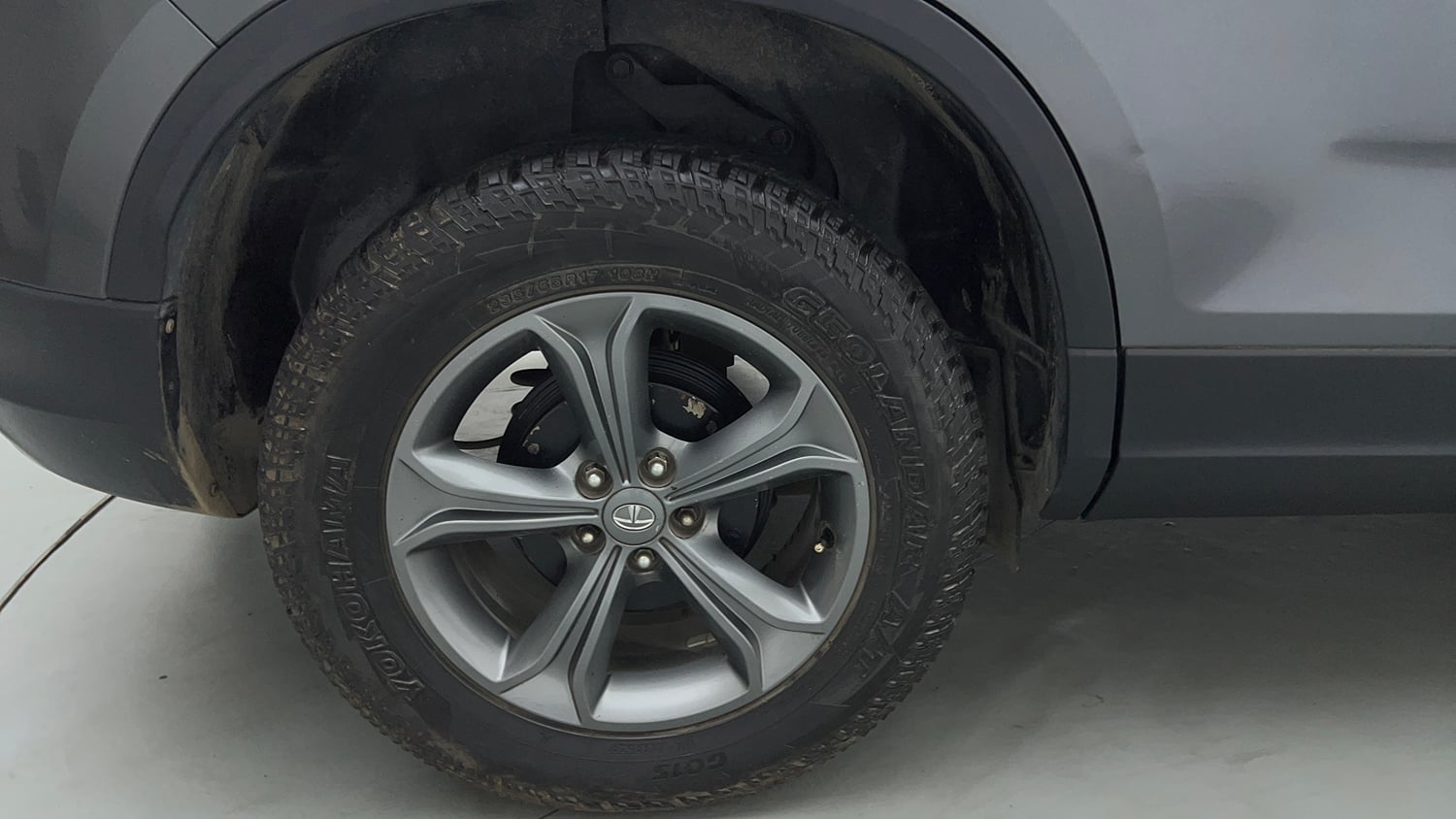 Used 2021 Tata Harrier XZ Diesel Manual tyres RIGHT REAR TYRE RIM VIEW