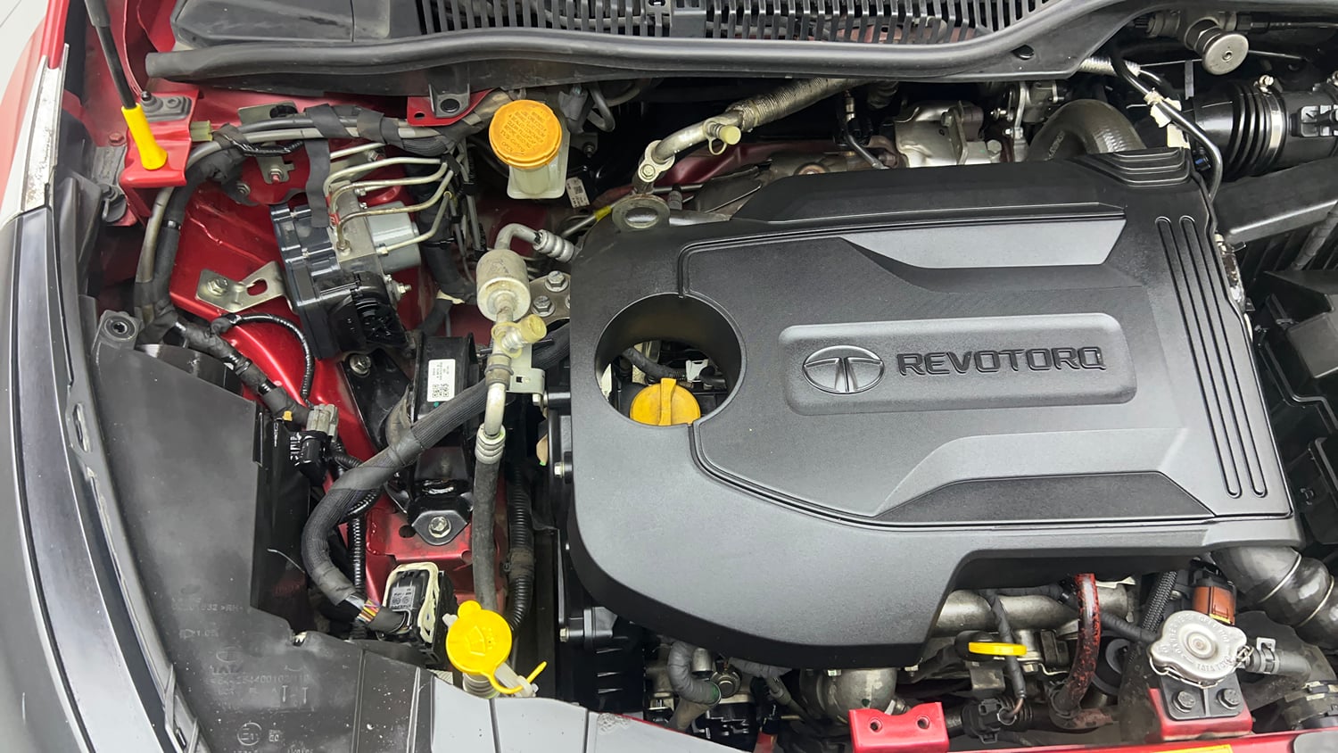 Used 2021 Tata Altroz XZ Diesel Diesel Manual engine ENGINE RIGHT SIDE VIEW