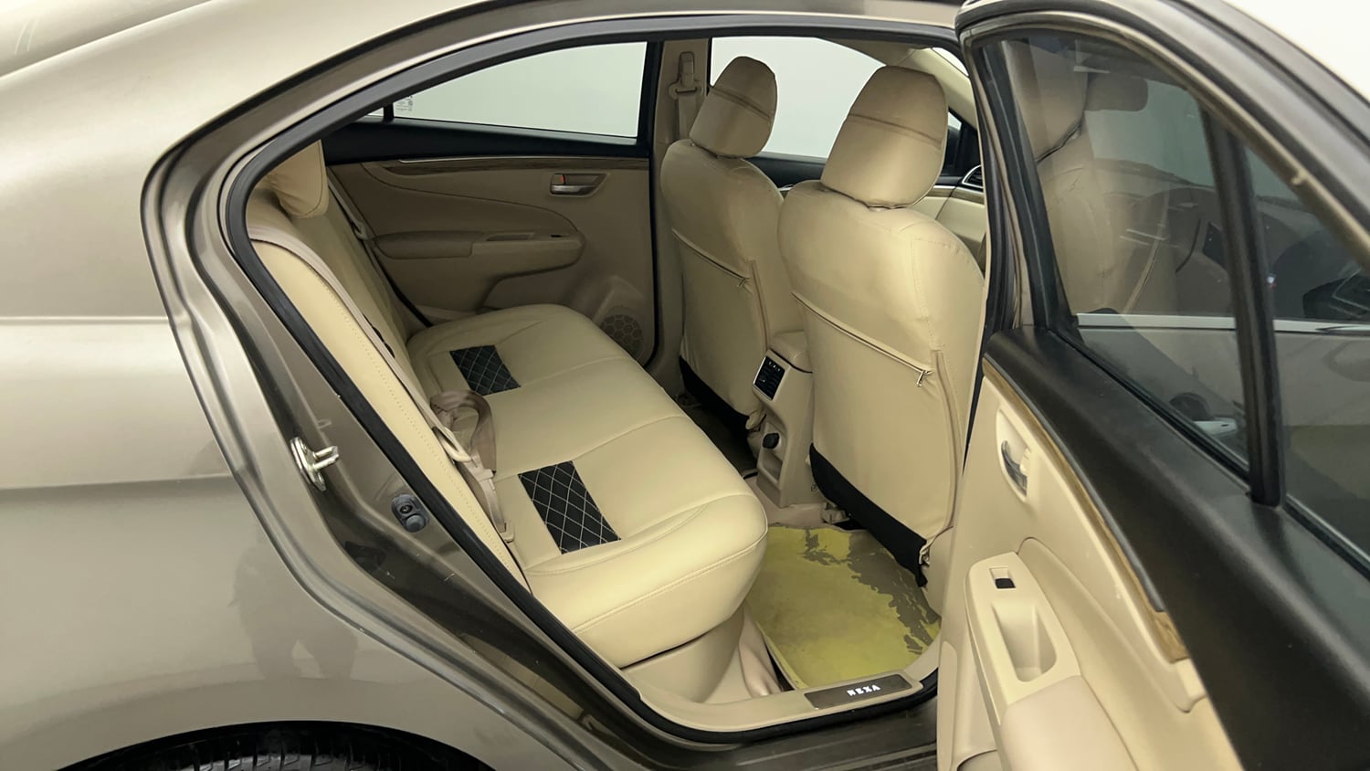 Used 2020 Maruti Suzuki Ciaz Alpha 1.5 AT Petrol Automatic interior RIGHT SIDE REAR DOOR CABIN VIEW