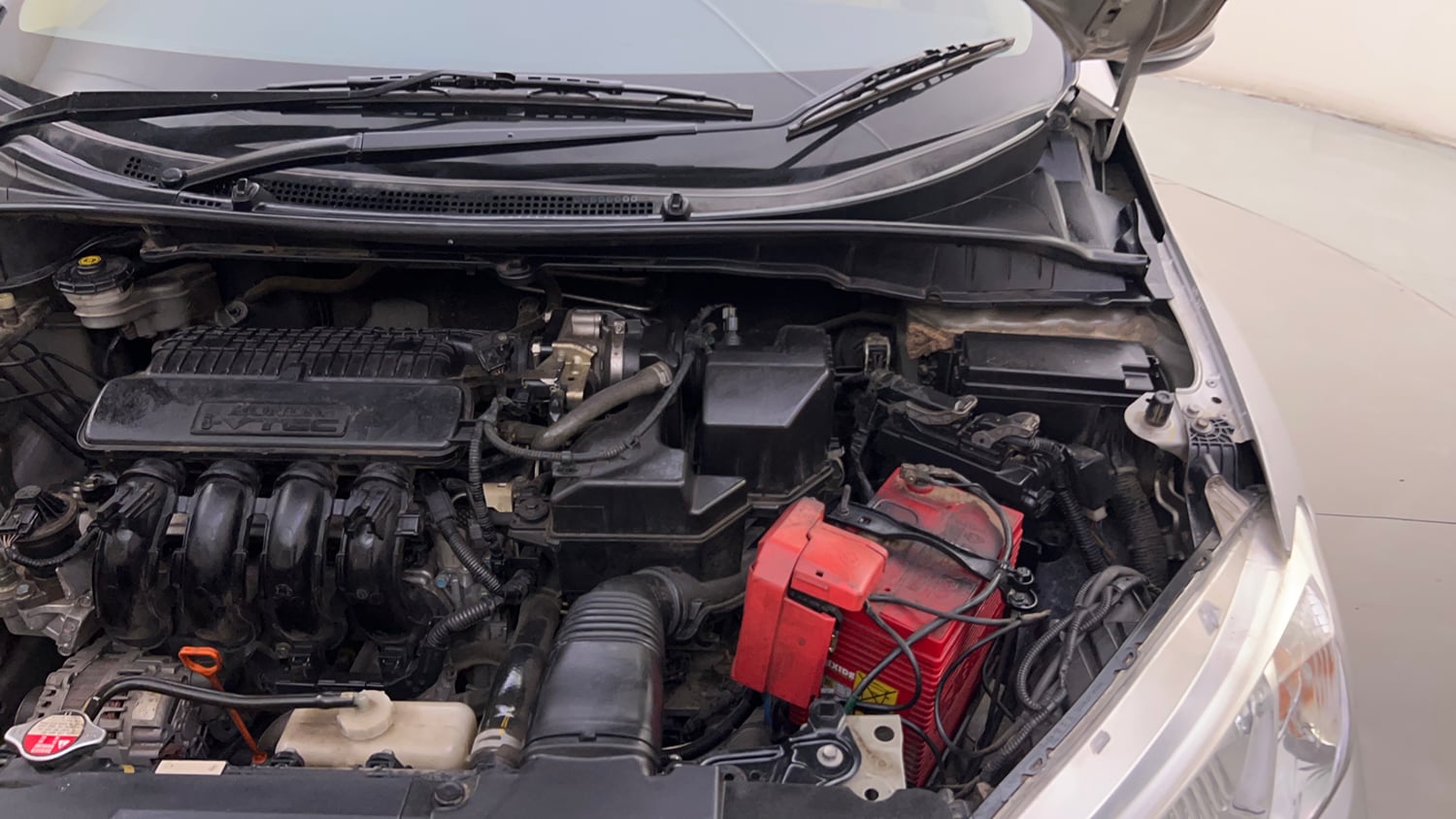 Used 2016 Honda City SV CVT Petrol Automatic engine ENGINE LEFT SIDE HINGE & APRON VIEW