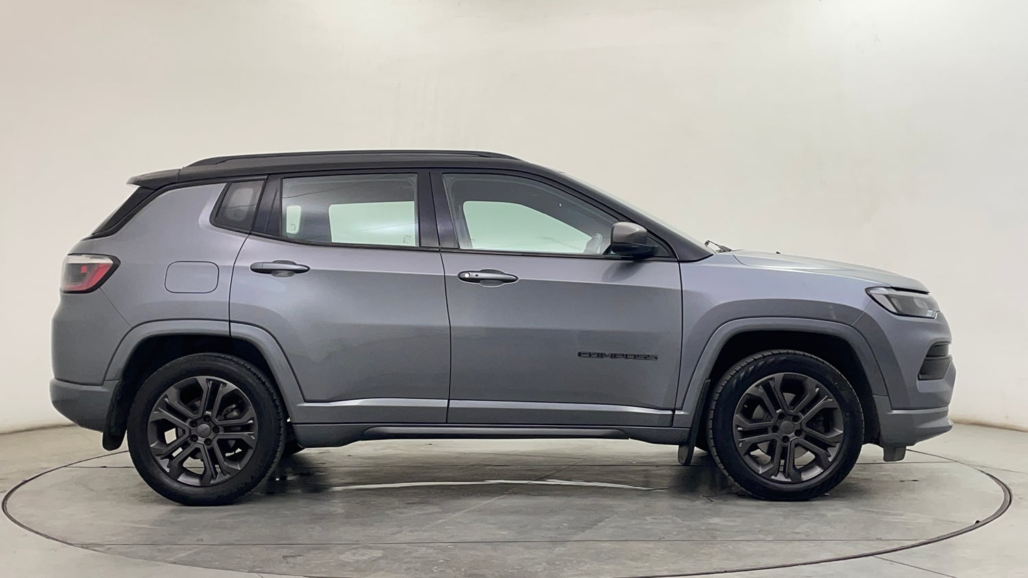 Used 2022 Jeep Compass 5th Anniversary Edition 1.4 Petrol DCT Petrol Automatic exterior RIGHT SIDE VIEW