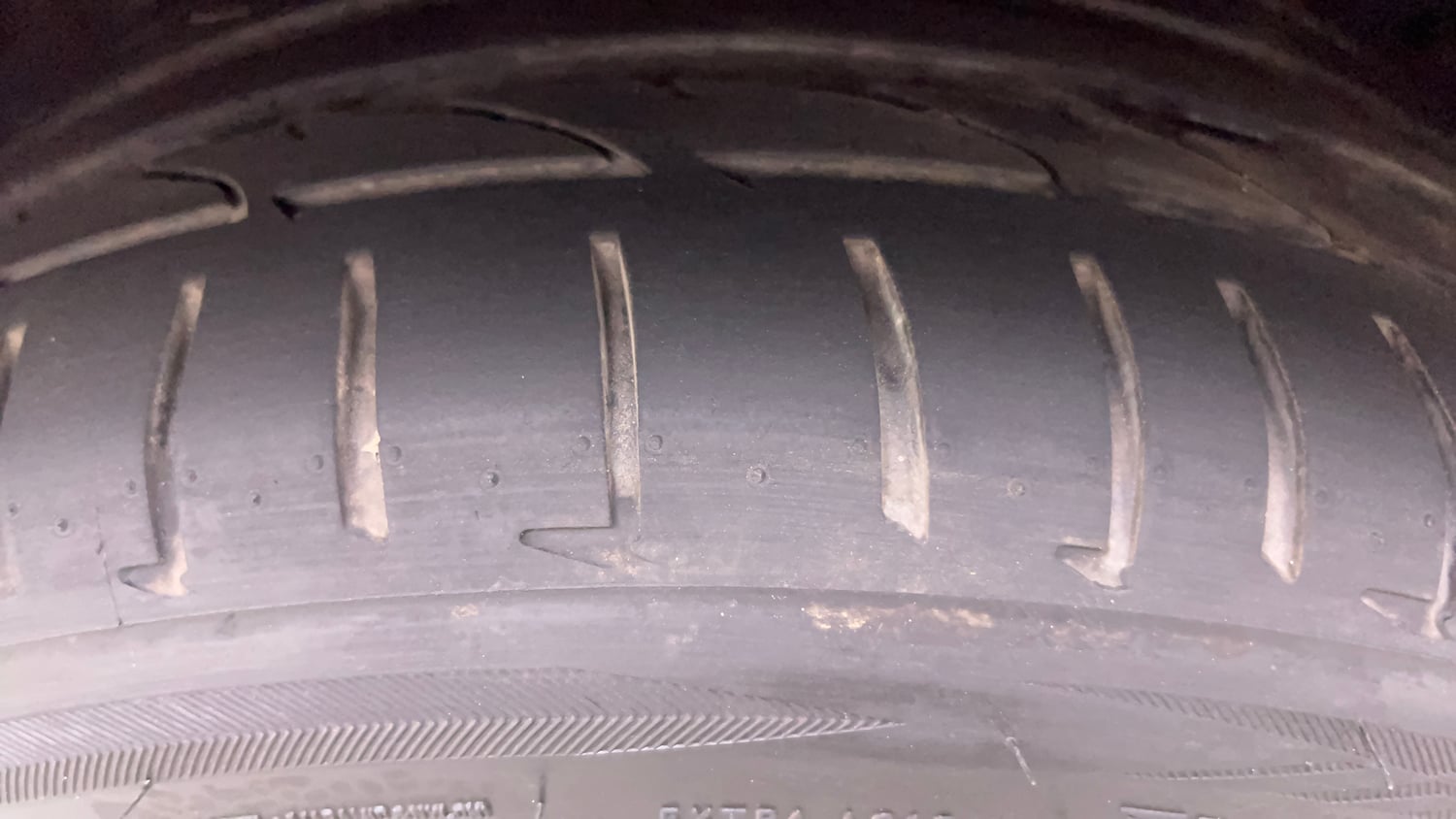 Used 2021 Mercedes-Benz C-Class C 300d AMG line Diesel Automatic tyres LEFT FRONT TYRE TREAD VIEW