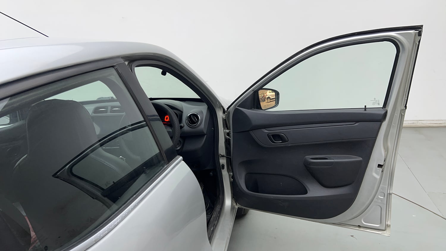 Used 2017 Renault Kwid 1.0 RXT AMT Petrol Automatic interior RIGHT FRONT DOOR OPEN VIEW