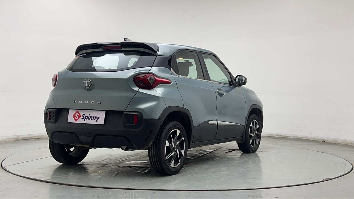 Used 2022 Tata Punch Accomplished MT Petrol Manual exterior RIGHT REAR CORNER VIEW