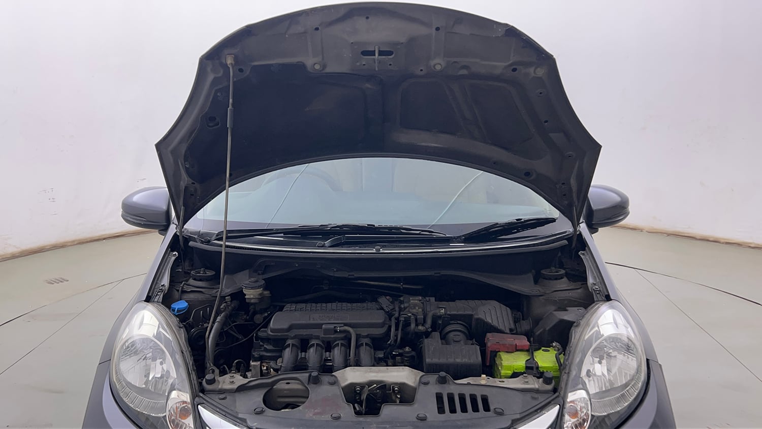 Used 2017 Honda Amaze 1.2 S i-VTEC Opt Petrol Manual engine ENGINE & BONNET OPEN FRONT VIEW