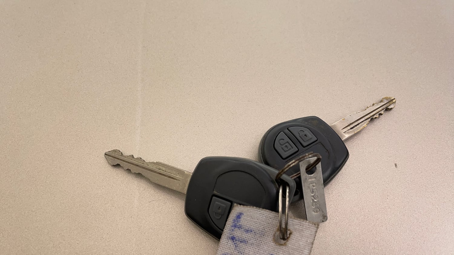 Used 2016 Maruti Suzuki Wagon R VXI Petrol Manual extra CAR KEY VIEW