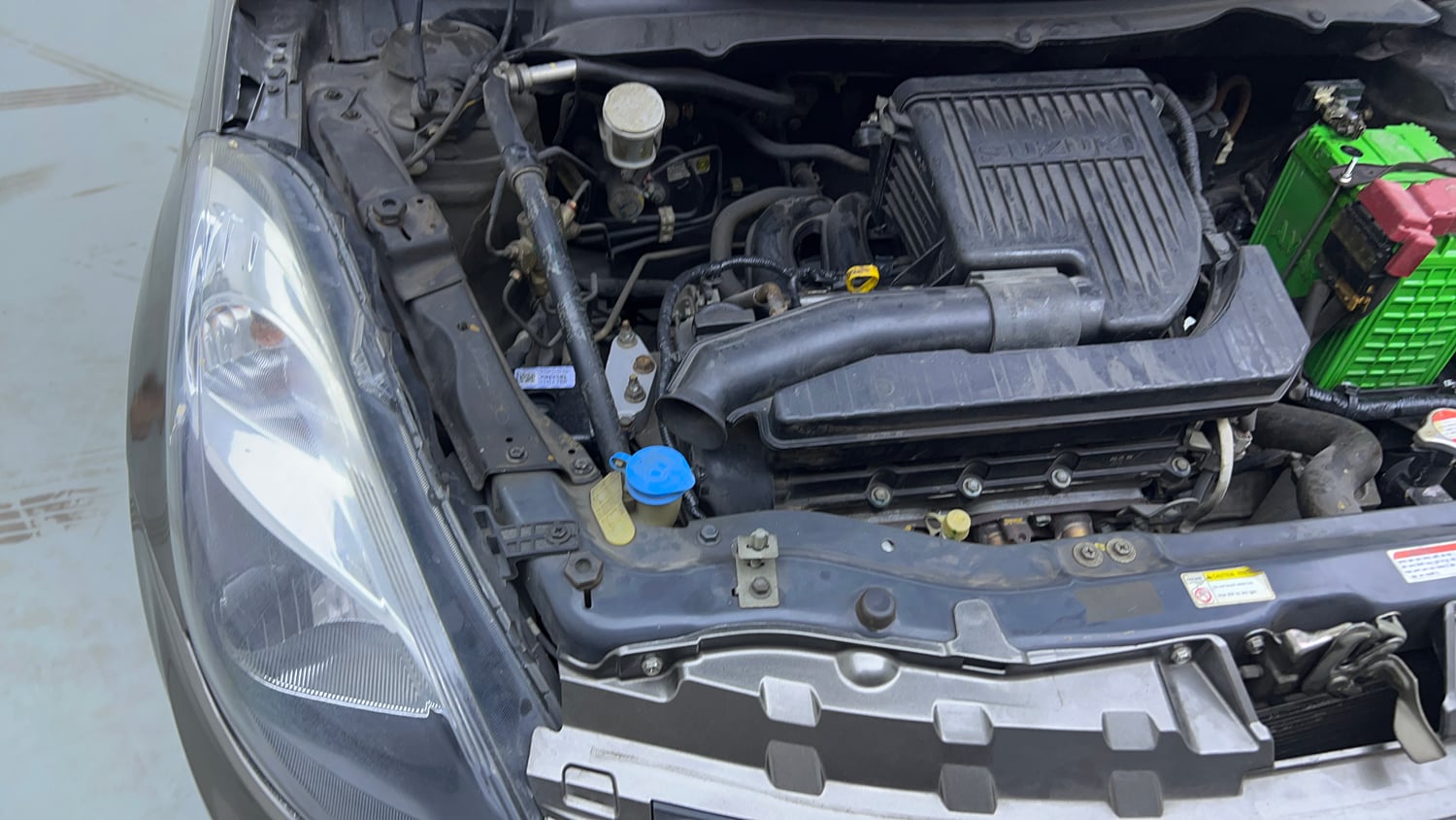 Used 2015 Maruti Suzuki Swift Dzire VXI Petrol Manual engine ENGINE RIGHT SIDE VIEW