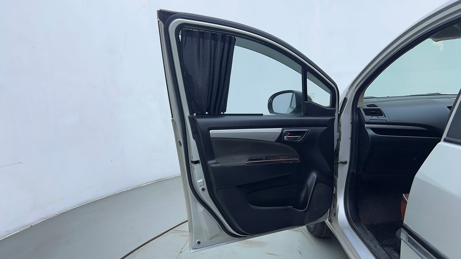 Used 2018 Maruti Suzuki Ertiga VXI CNG (Outside Fitted) Cng Manual interior LEFT FRONT DOOR OPEN VIEW