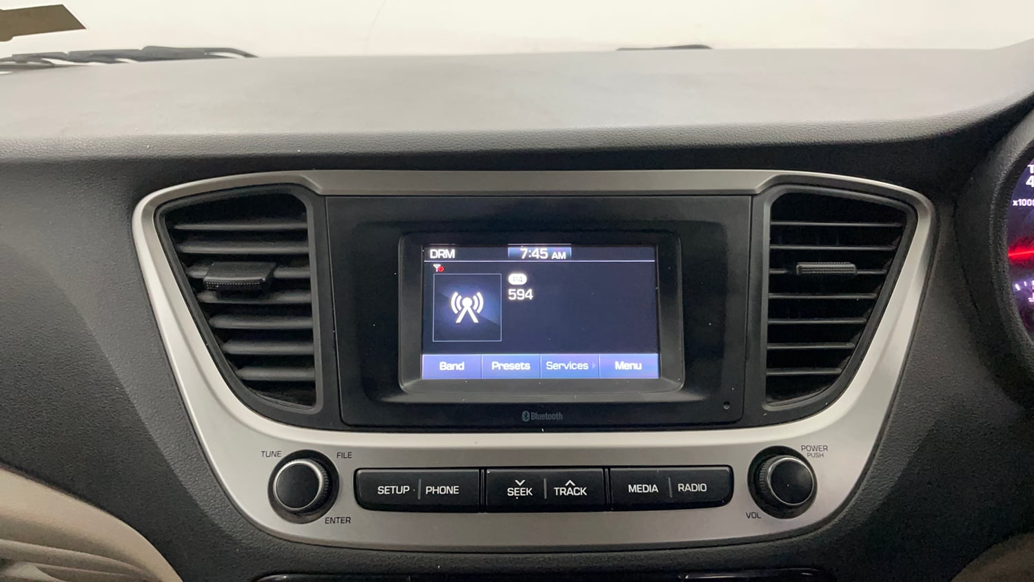 Used 2018 Hyundai Verna EX 1.4 VTVT Petrol Manual top_features Integrated (in-dash) music system