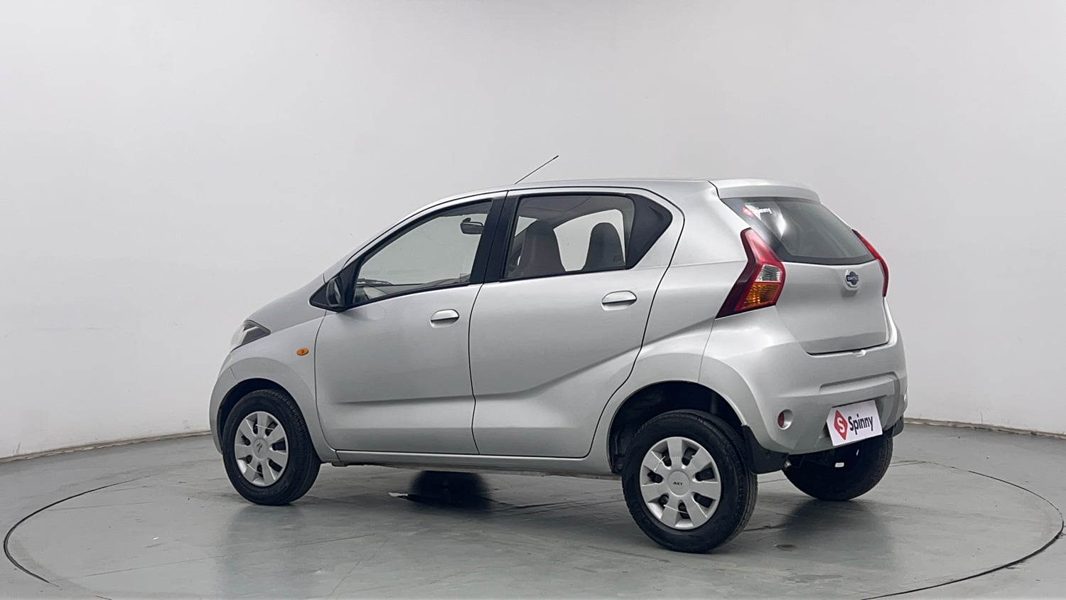 Used 2016 Datsun Redi-GO S Petrol Manual exterior LEFT REAR CORNER VIEW
