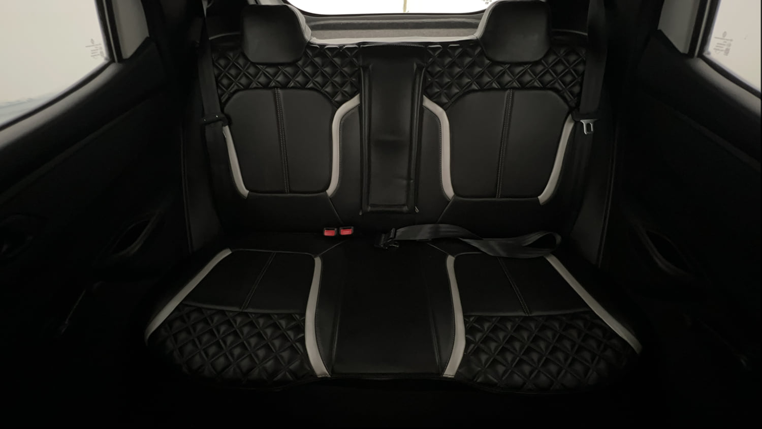 Used 2021 Renault Kwid RXT Petrol Manual interior REAR SEAT CONDITION VIEW