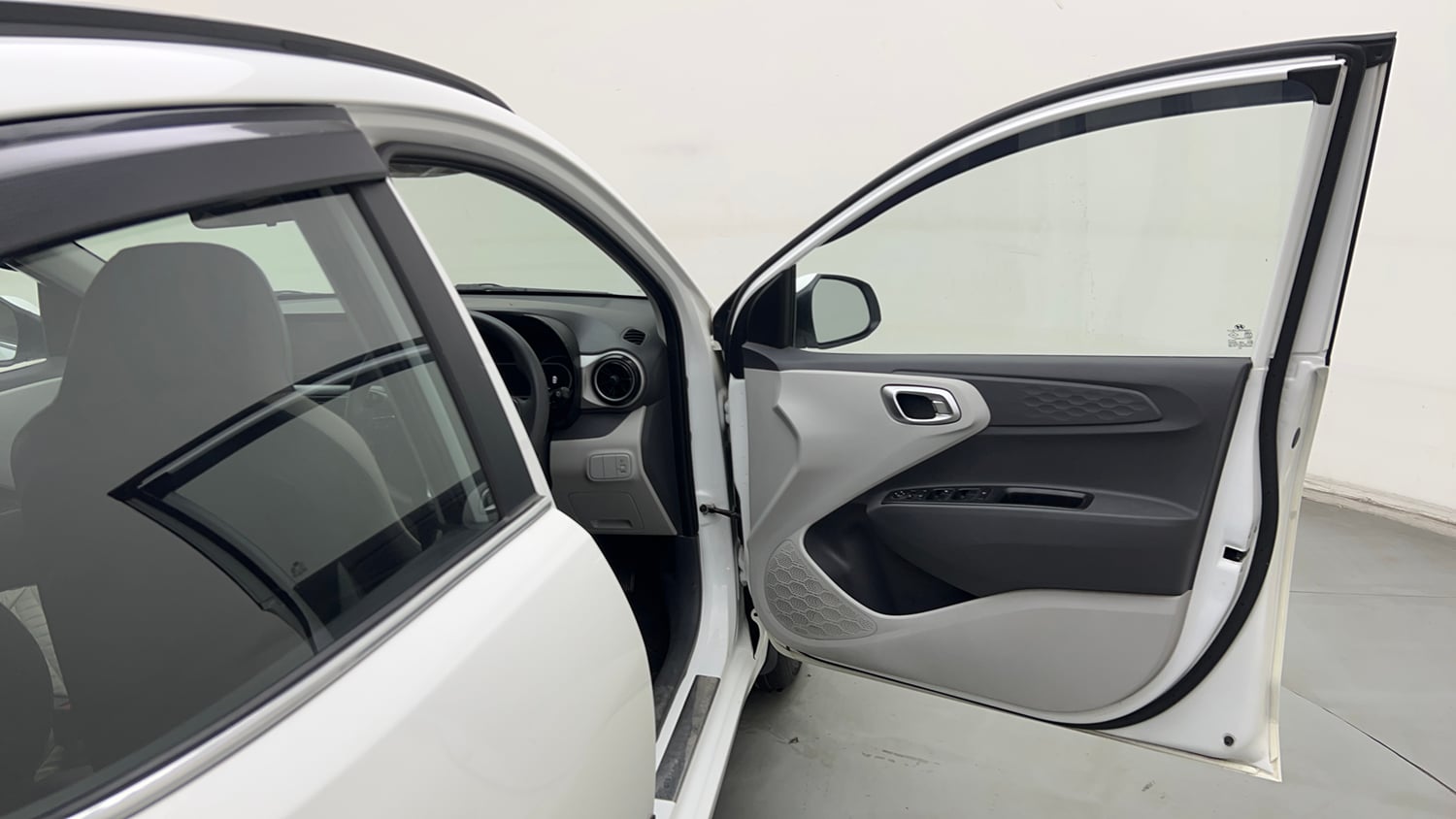 Used 2022 Hyundai Grand i10 Nios Sportz 1.2 Kappa VTVT Petrol Manual interior RIGHT FRONT DOOR OPEN VIEW