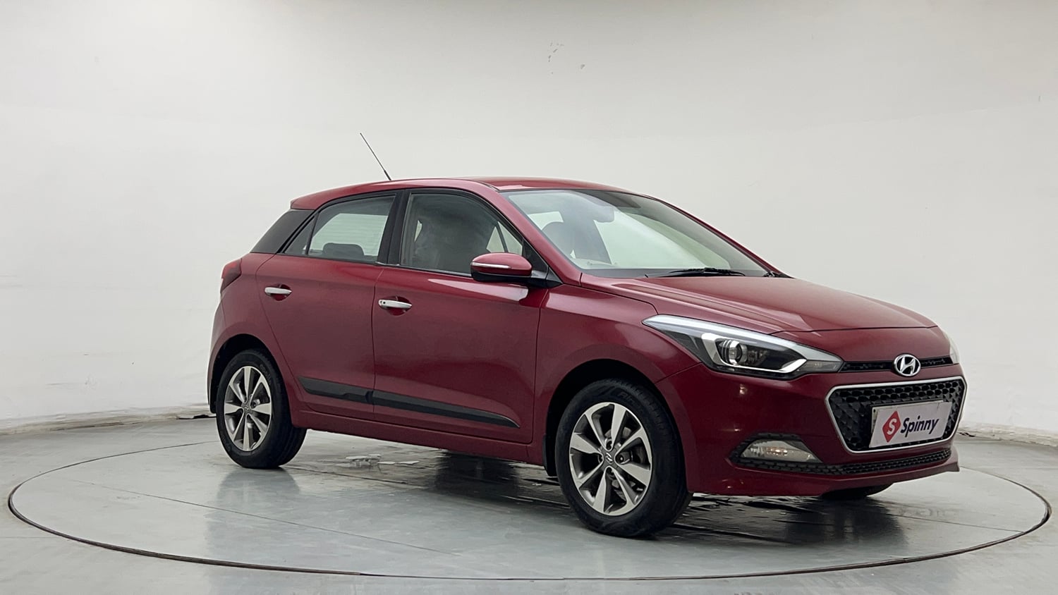 Used 2015 Hyundai Elite i20 Asta 1.2 Petrol Manual exterior RIGHT FRONT CORNER VIEW