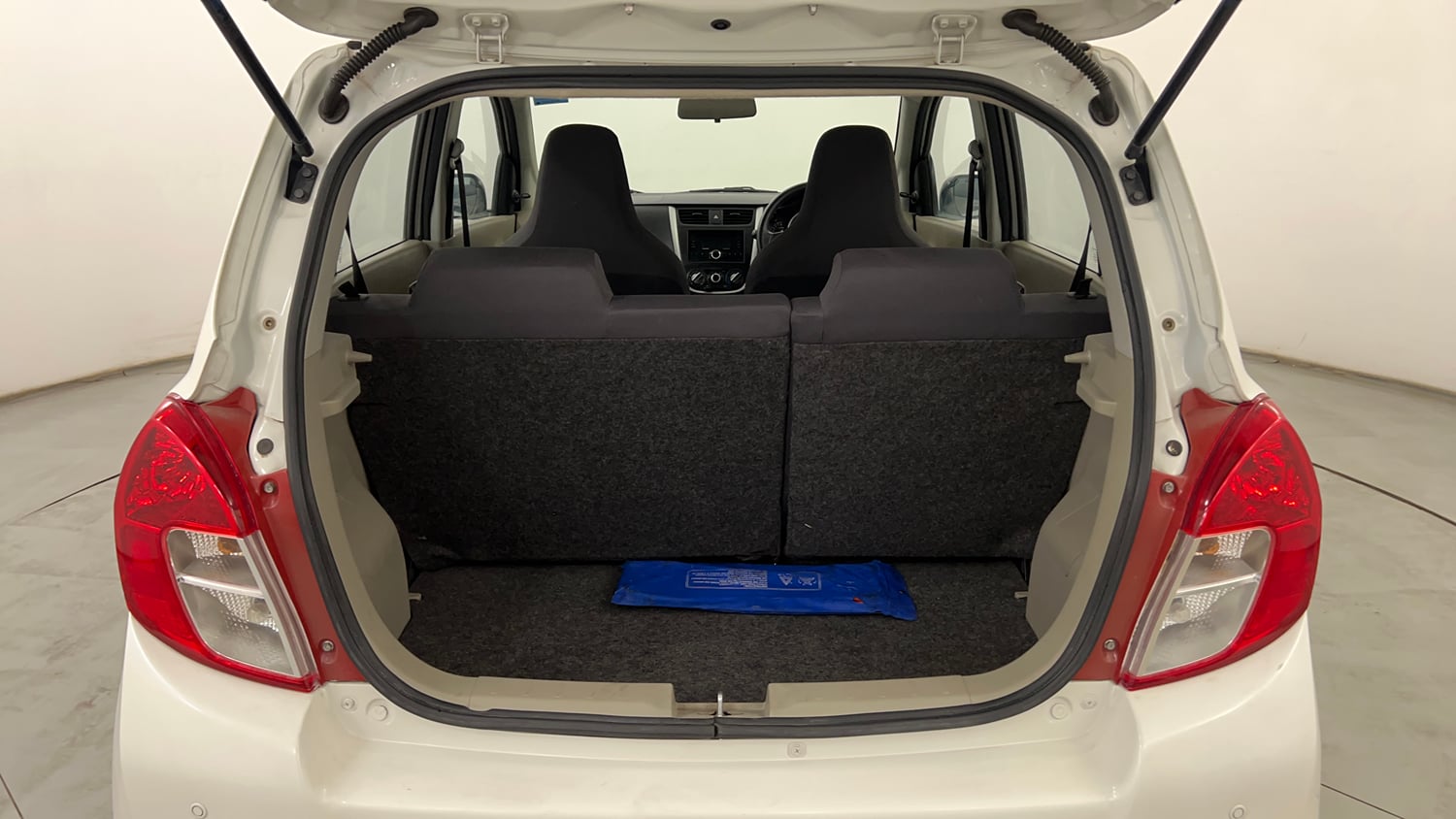 Used 2015 Maruti Suzuki Celerio VXi AMT Petrol Automatic interior DICKY INSIDE VIEW