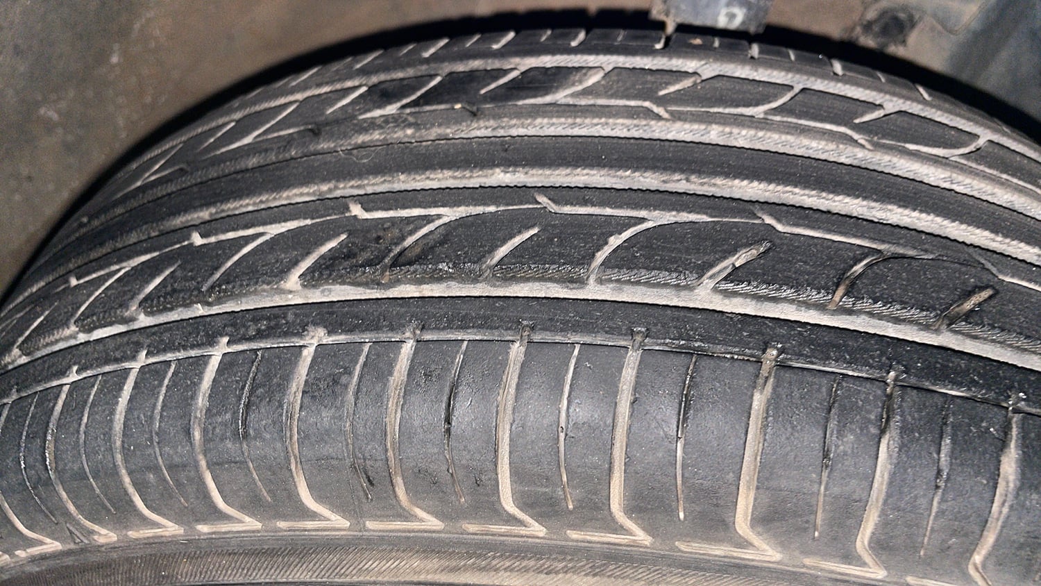 Used 2014 Nissan Micra Active XL Petrol Manual tyres RIGHT FRONT TYRE TREAD VIEW