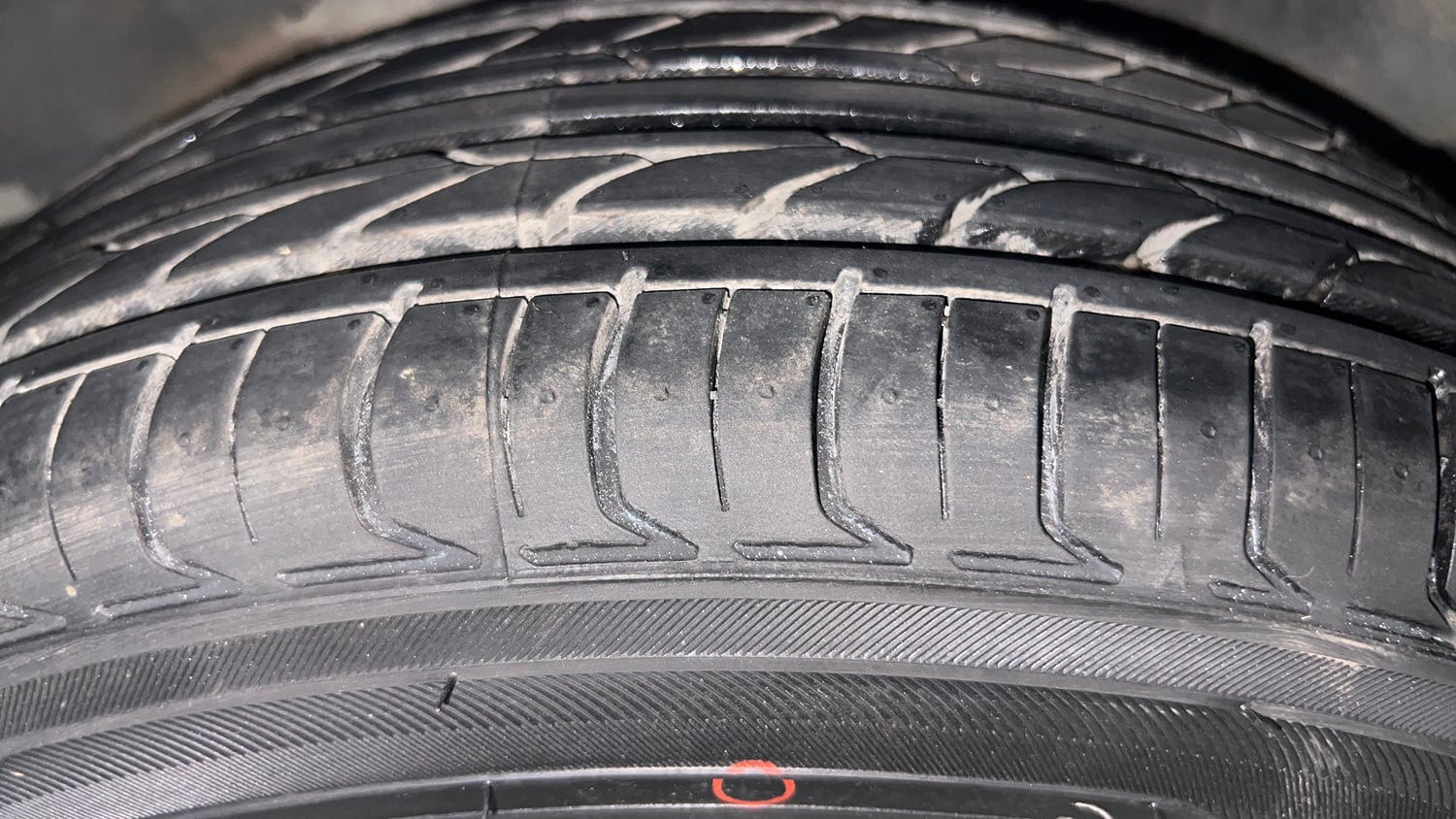 Used 2016 Honda City SV CVT Petrol Automatic tyres RIGHT REAR TYRE TREAD VIEW