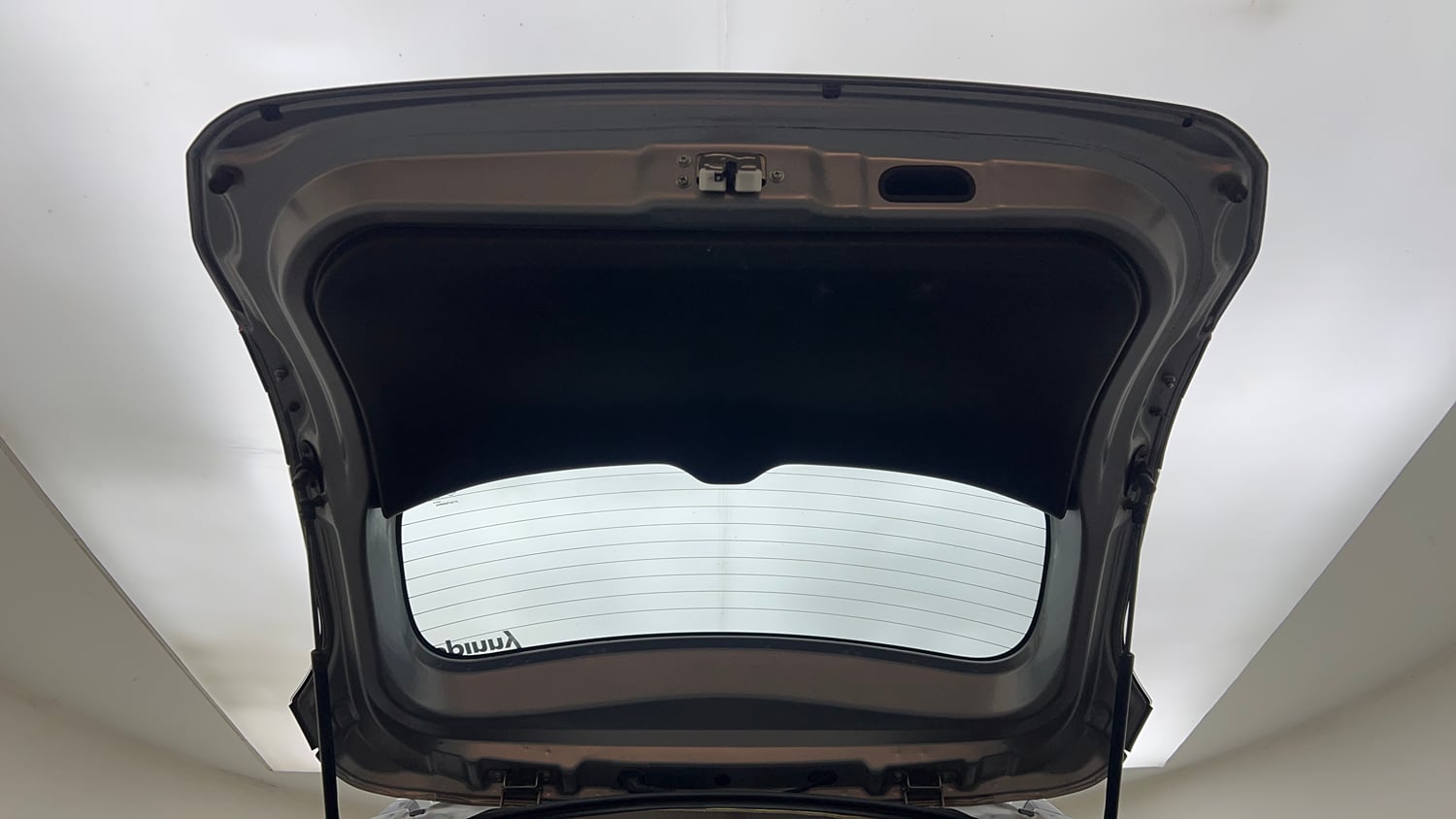 Used 2021 Maruti Suzuki XL6 Zeta MT Petrol Petrol Manual interior DICKY DOOR OPEN VIEW