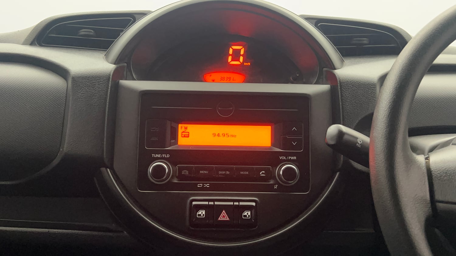 Used 2019 Maruti Suzuki S-Presso VXi Petrol Manual interior MUSIC SYSTEM & AC CONTROL VIEW