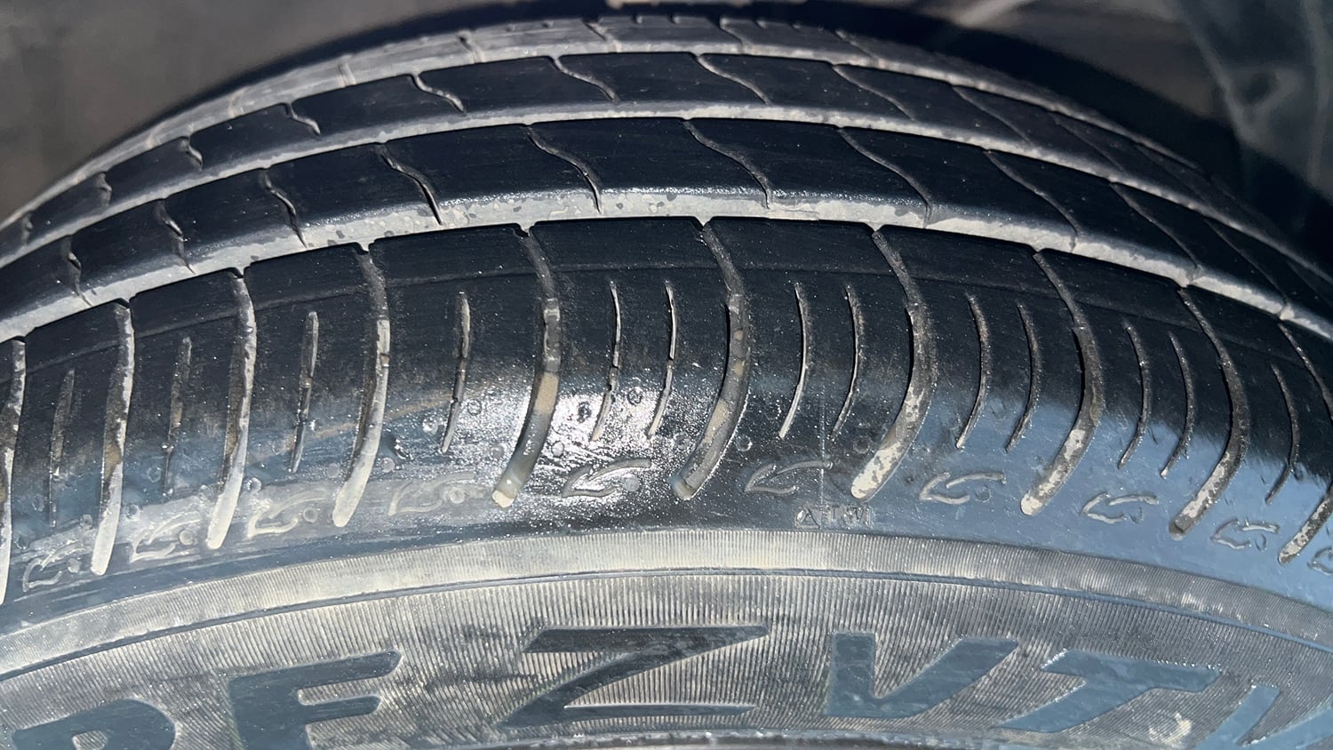 Used 2021 Maruti Suzuki Baleno Delta Petrol Manual tyres RIGHT FRONT TYRE TREAD VIEW