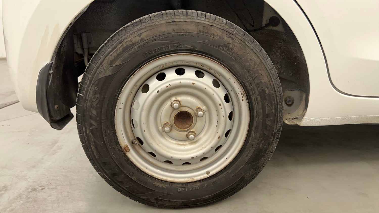 Used 2021 hyundai Santro Sportz Executive CNG Cng Manual tyres RIGHT REAR TYRE RIM VIEW