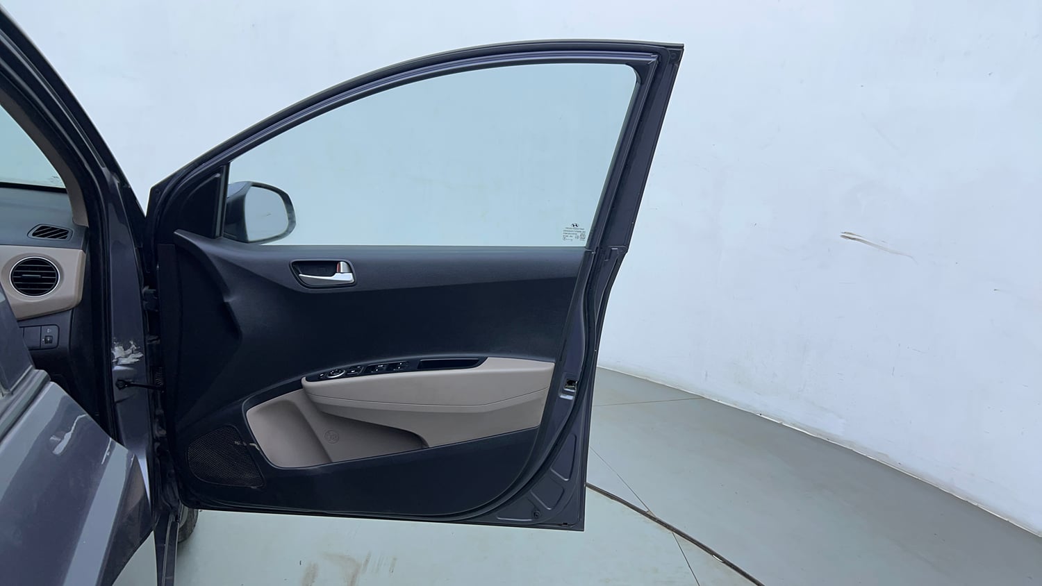 Used 2015 Hyundai Grand i10 Asta AT 1.2 Kappa VTVT Petrol Automatic interior RIGHT FRONT DOOR OPEN VIEW