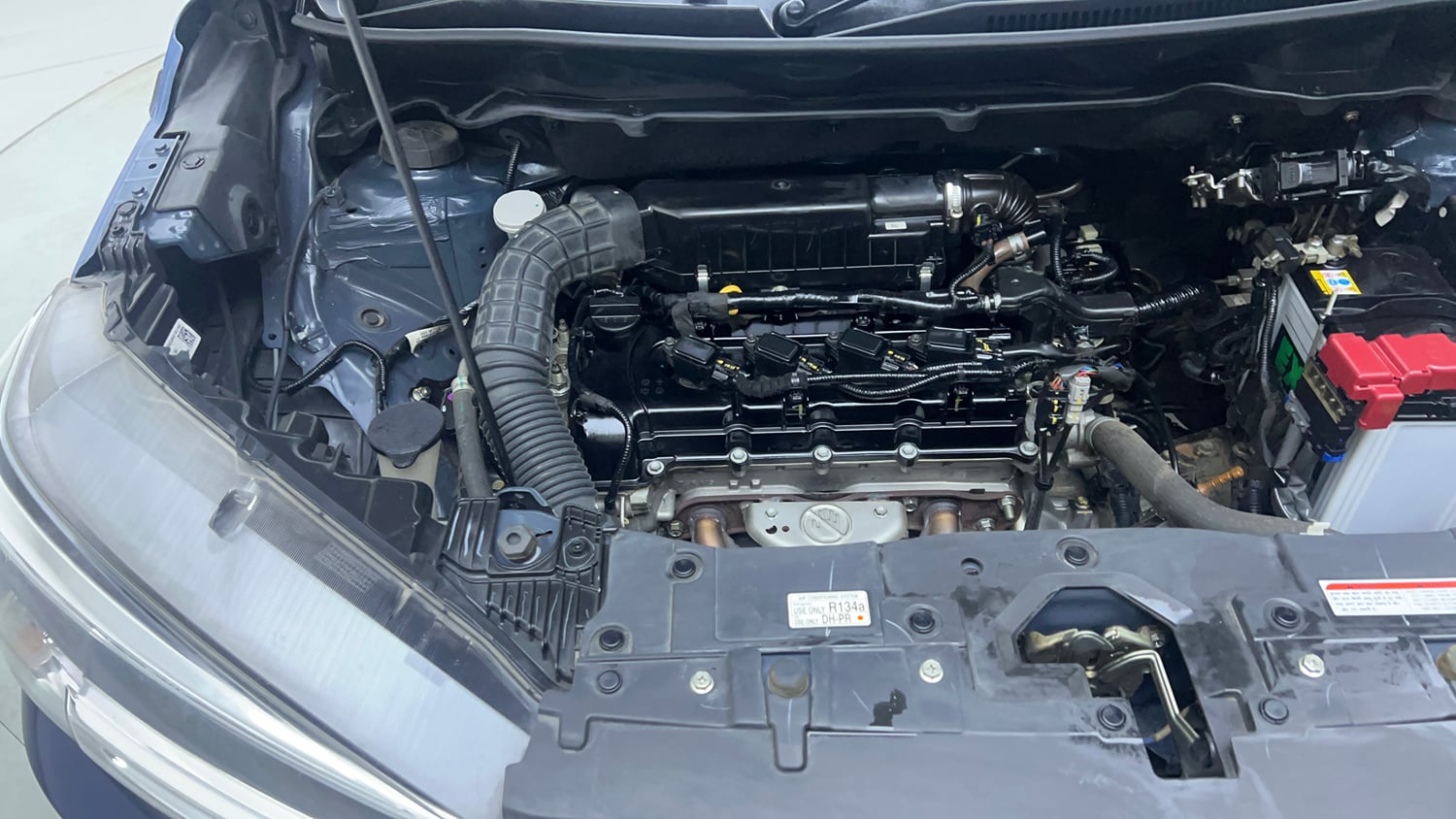 Used 2021 Maruti Suzuki XL6 Alpha AT Petrol Petrol Automatic engine ENGINE RIGHT SIDE VIEW