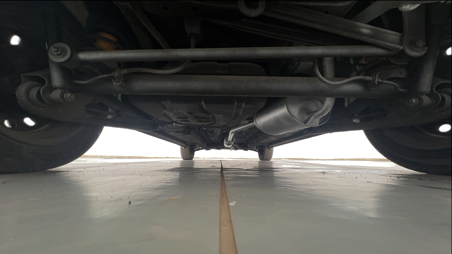 Used 2014 Maruti Suzuki Wagon R VXI Petrol Manual extra REAR UNDERBODY VIEW (TAKEN FROM REAR)