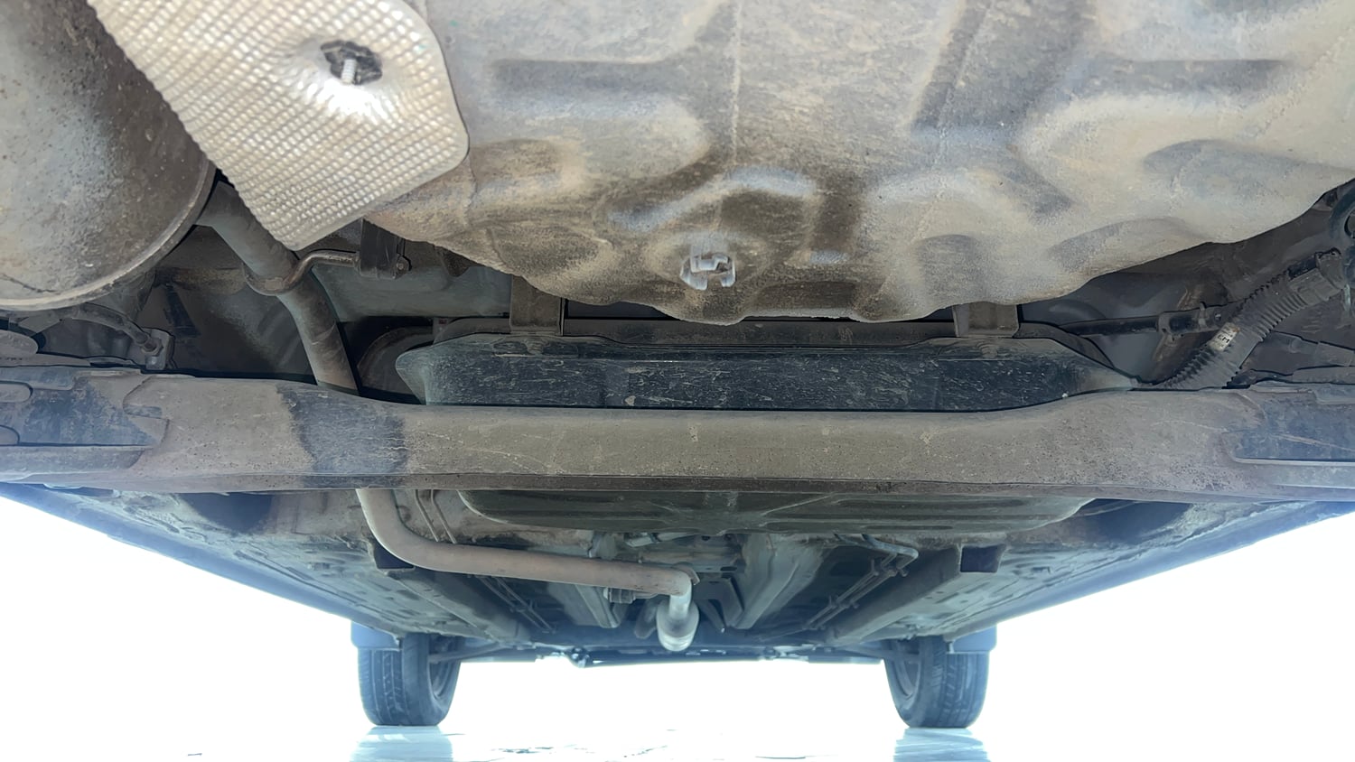 Used 2022 Renault Kiger RXT MT Petrol Manual extra REAR UNDERBODY VIEW (TAKEN FROM REAR)